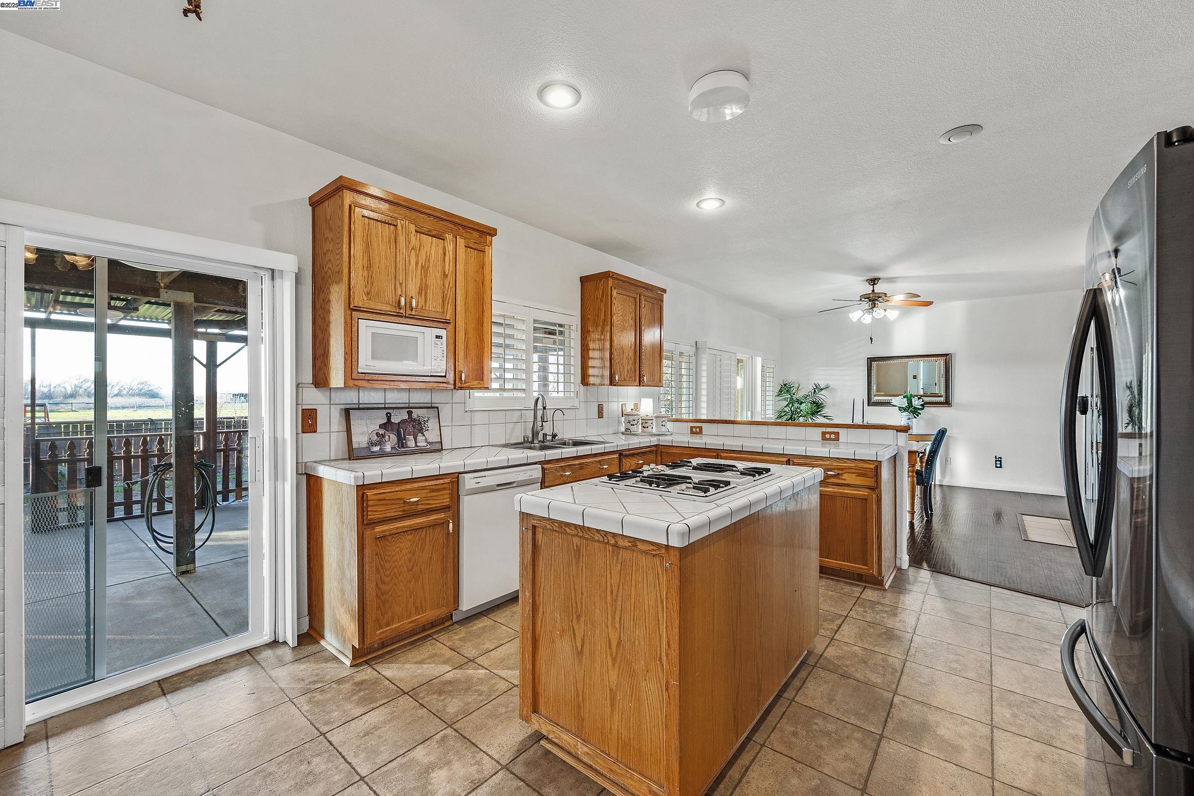 Detail Gallery Image 16 of 60 For 21021 Reeve Rd, Tracy,  CA 95304 - 4 Beds | 2/1 Baths