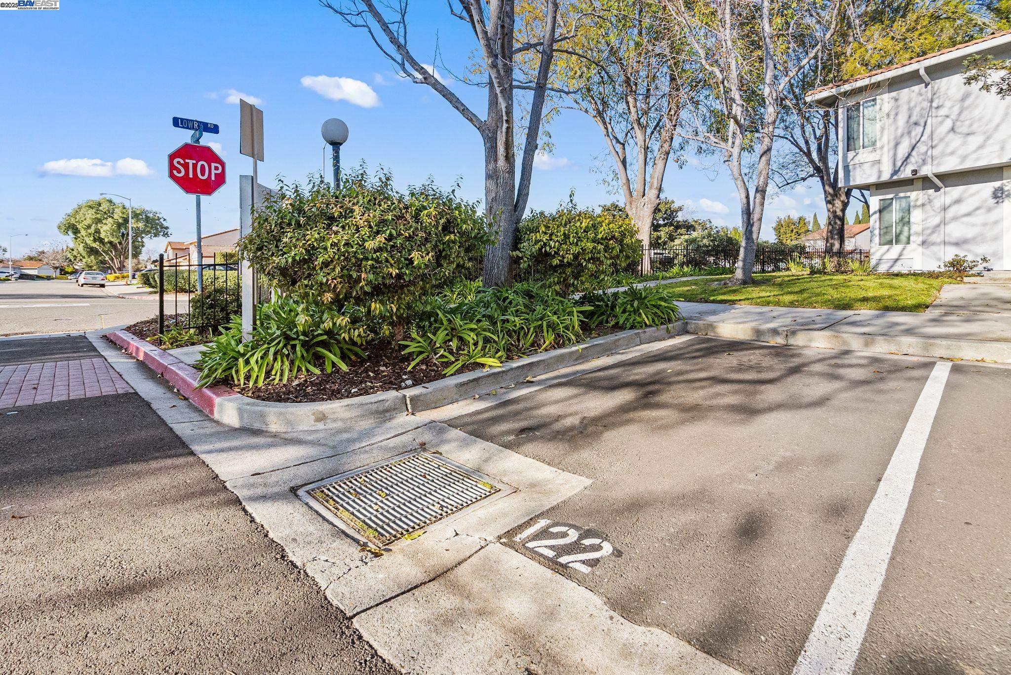 4926 Lowry Rd, Union City, California 94587, 2 Bedrooms Bedrooms, 5 Rooms Rooms,1 BathroomBathrooms,Residential,For Sale,4926 Lowry Rd,41082853