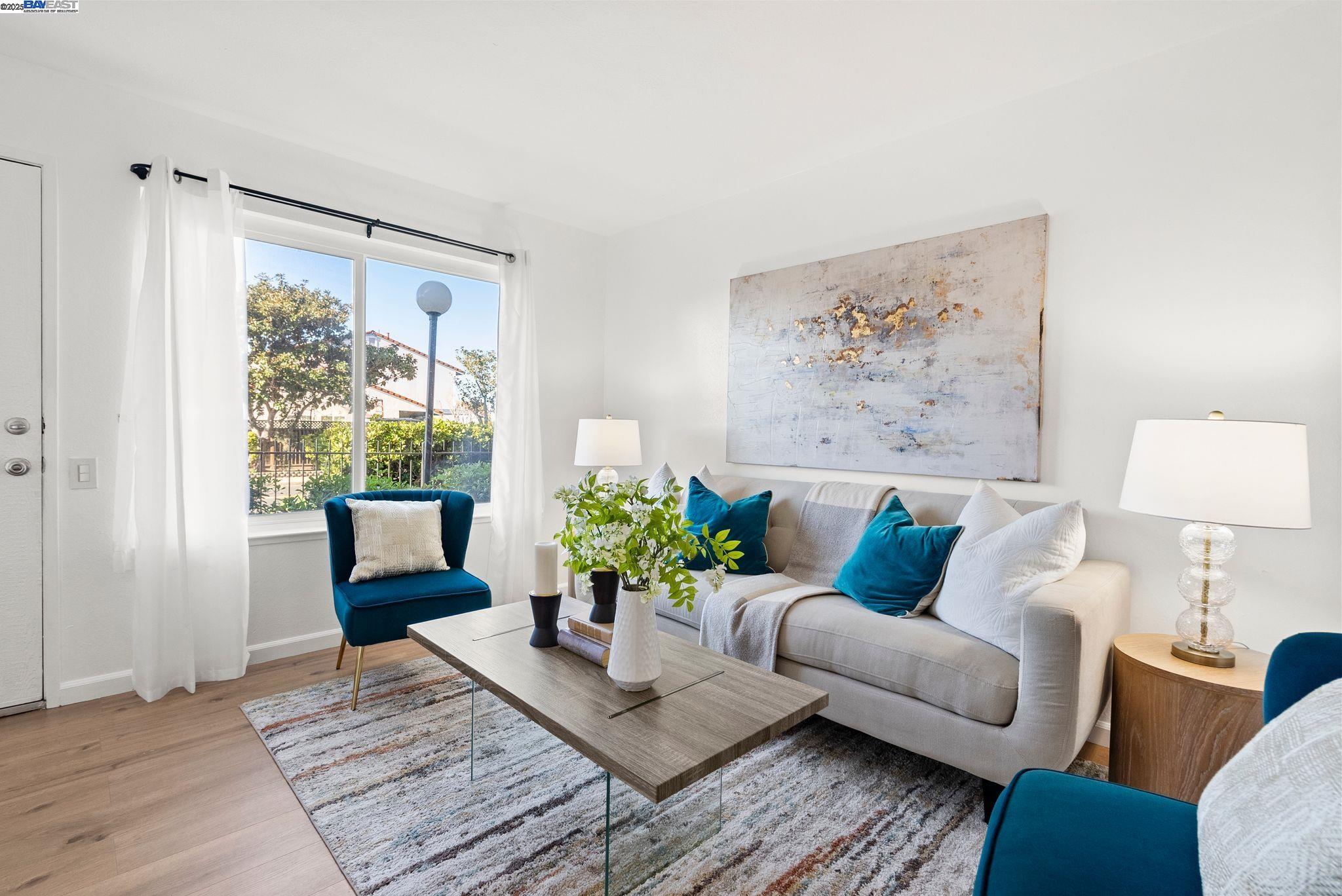 4926 Lowry Rd, Union City, California 94587, 2 Bedrooms Bedrooms, 5 Rooms Rooms,1 BathroomBathrooms,Residential,For Sale,4926 Lowry Rd,41082853