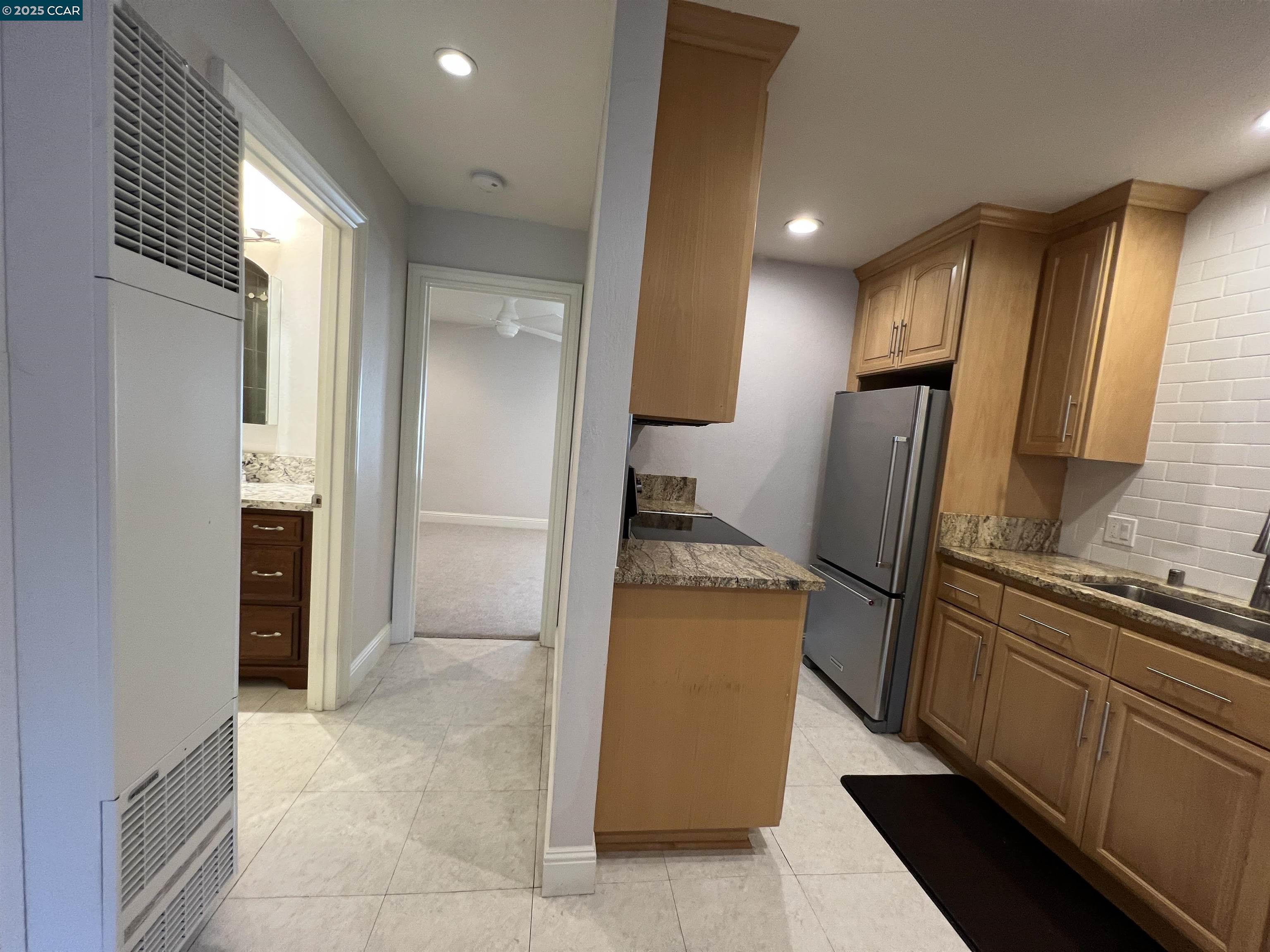 Photo #2: 41082855 Listing 