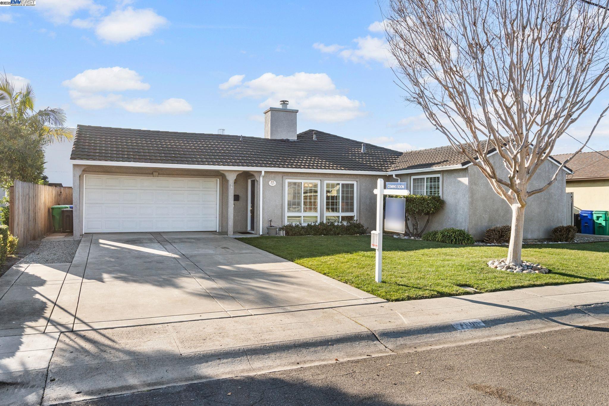 Detail Gallery Image 1 of 1 For 14085 Corvallis St, San Leandro,  CA 94579 - 3 Beds | 2 Baths