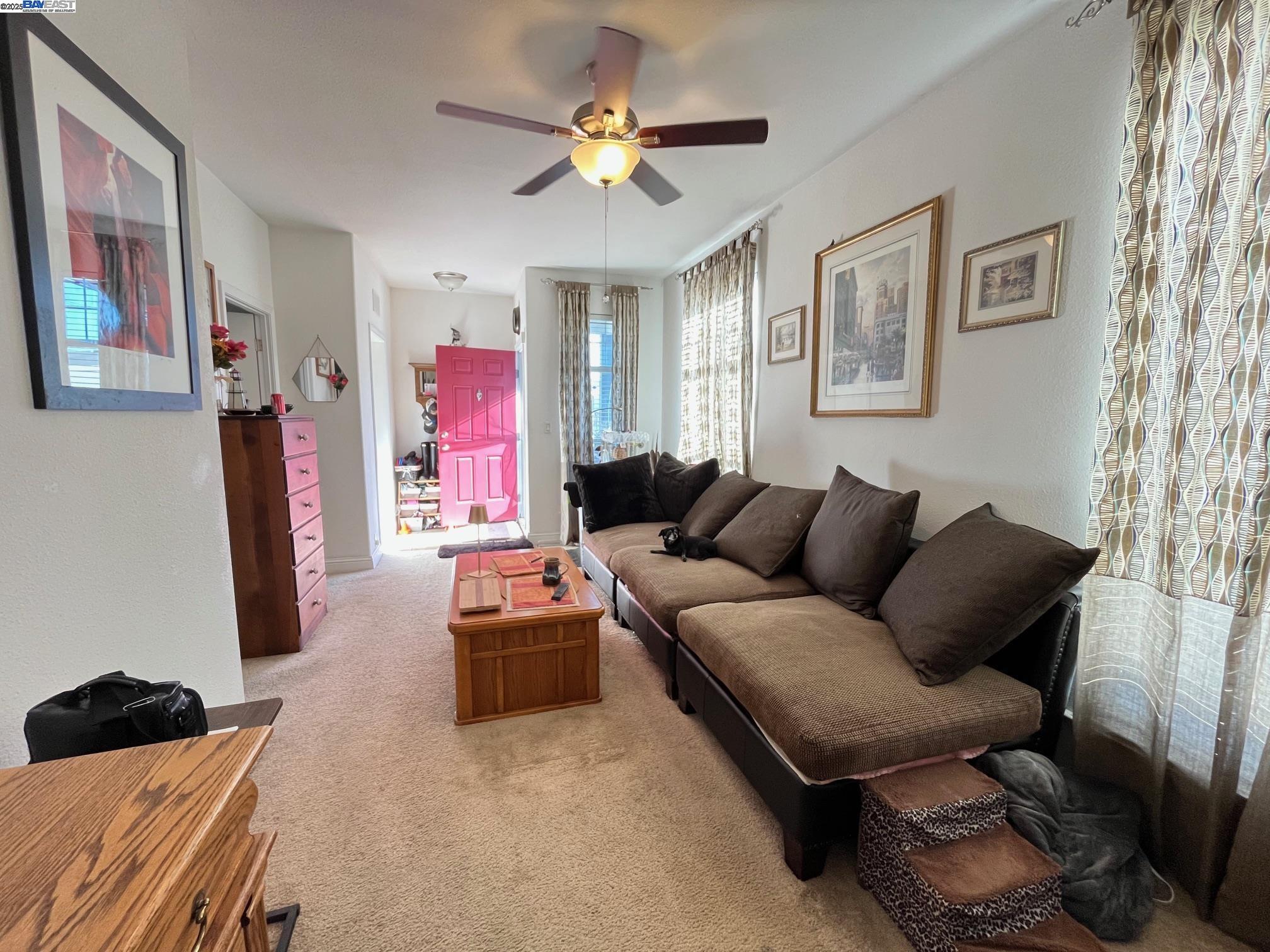 Detail Gallery Image 2 of 19 For 3015 E Bayshore Rd. #411 #411,  Redwood City,  CA 94063 - 4 Beds | 2 Baths