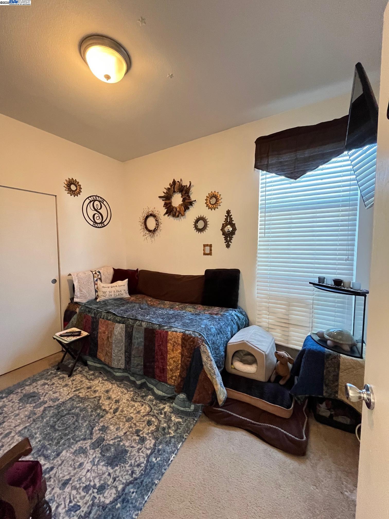 Detail Gallery Image 12 of 19 For 3015 E Bayshore Rd. #411 #411,  Redwood City,  CA 94063 - 4 Beds | 2 Baths