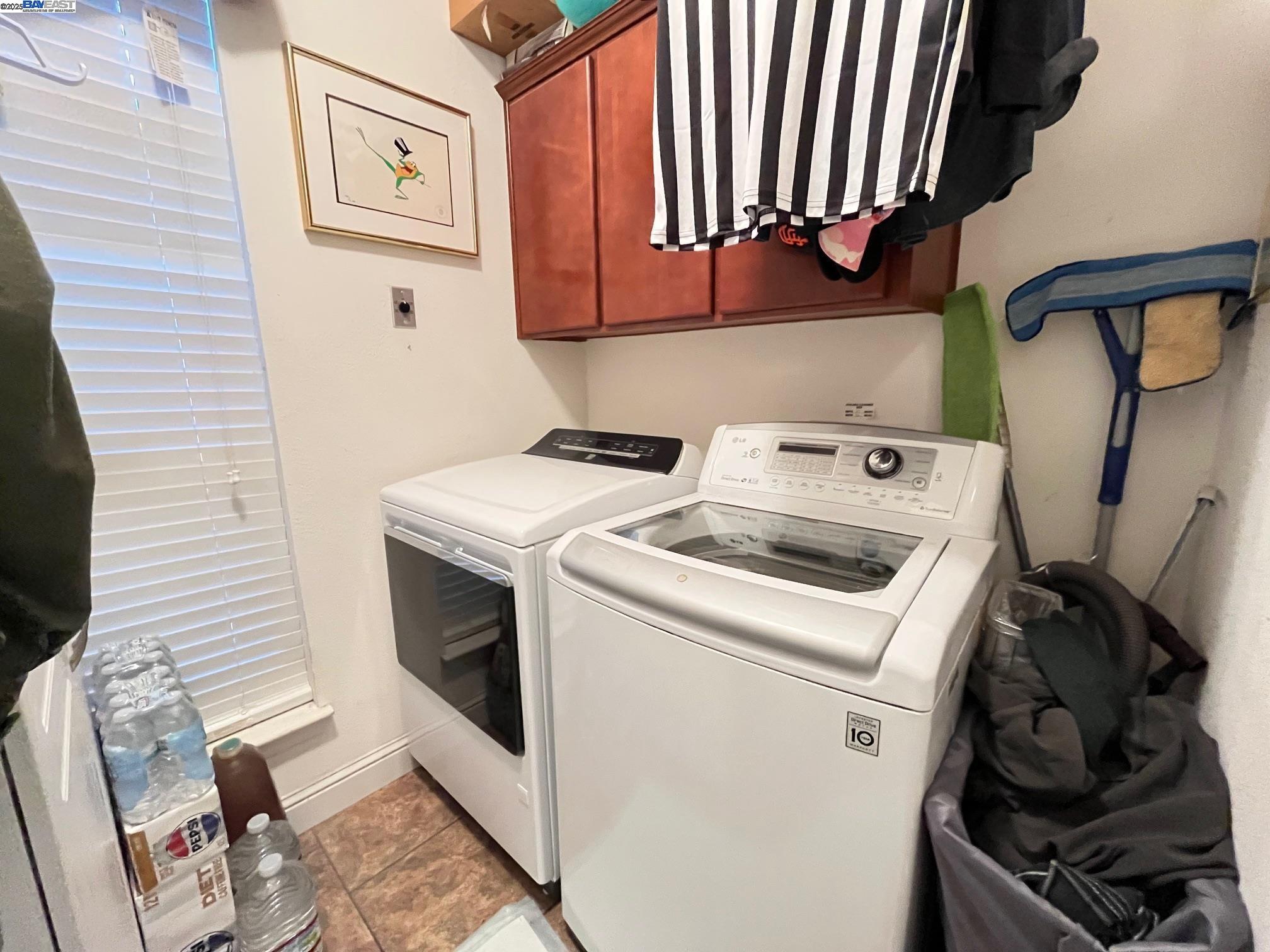 Detail Gallery Image 16 of 19 For 3015 E Bayshore Rd. #411 #411,  Redwood City,  CA 94063 - 4 Beds | 2 Baths