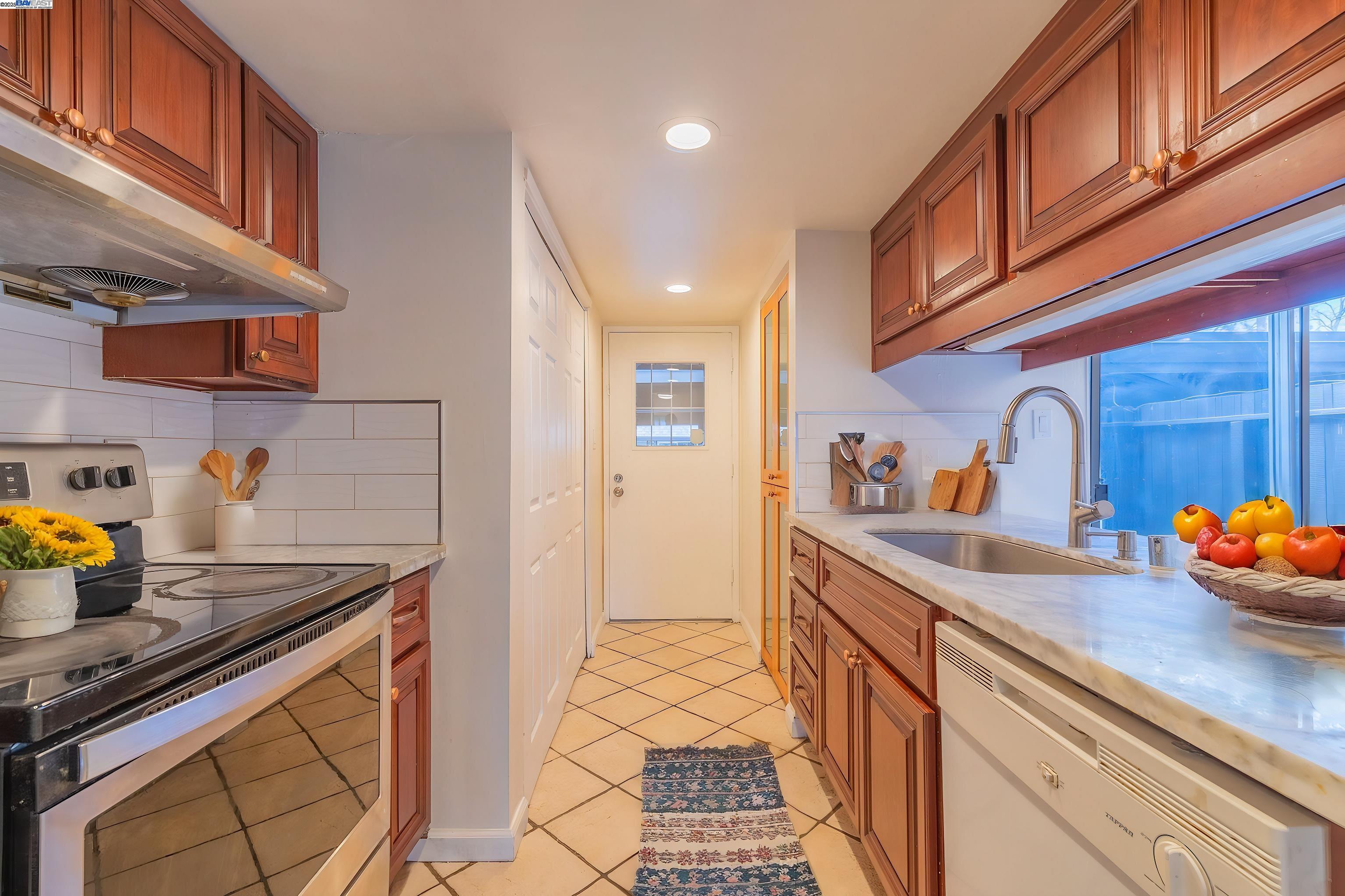 Photo #4: 41082939 Listing 