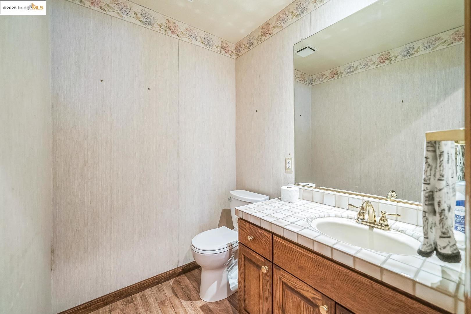 Detail Gallery Image 18 of 40 For 1720 Windjammer Ct, Lodi,  CA 95242 - 3 Beds | 2/1 Baths