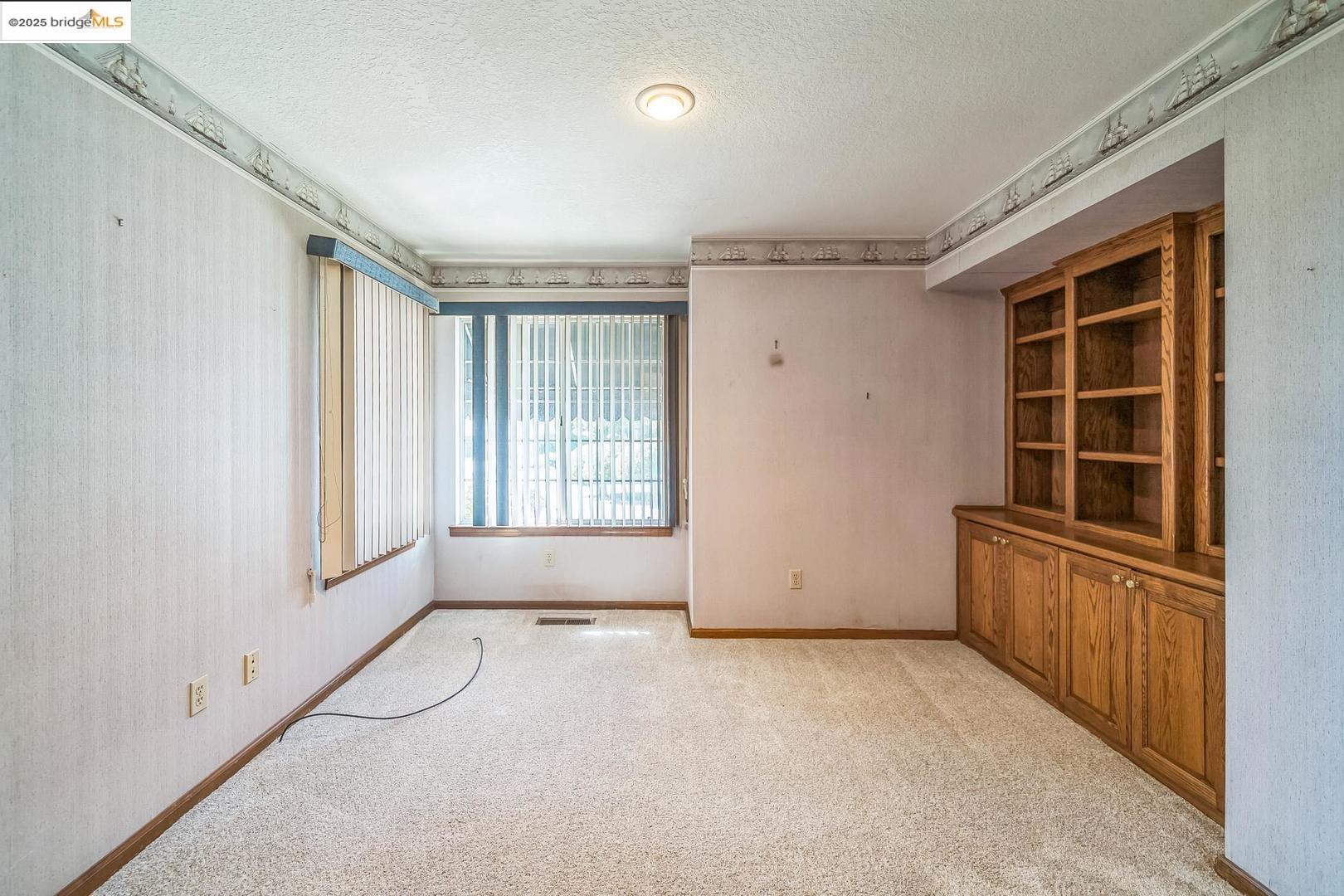Detail Gallery Image 19 of 40 For 1720 Windjammer Ct, Lodi,  CA 95242 - 3 Beds | 2/1 Baths