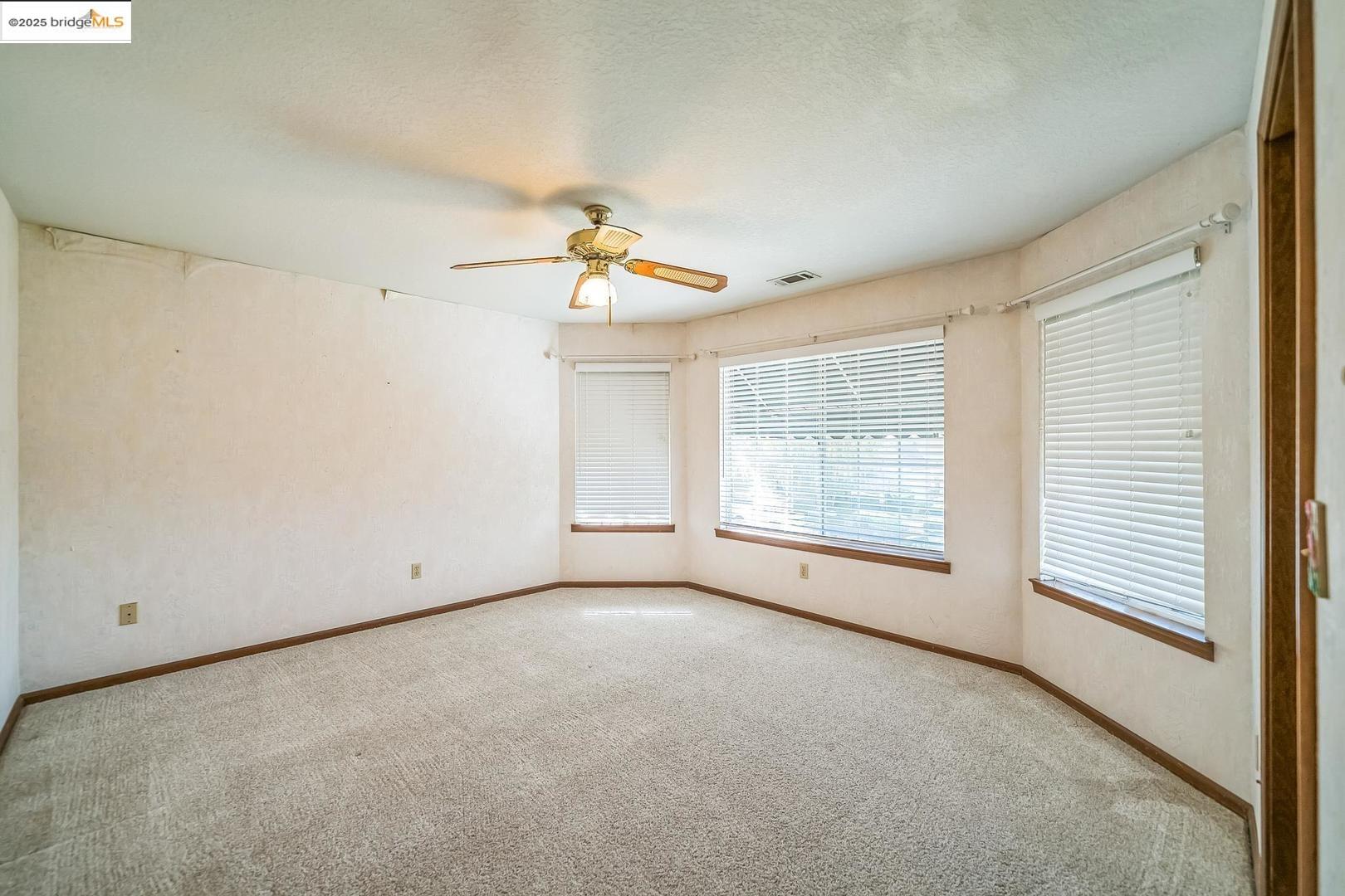 Detail Gallery Image 25 of 40 For 1720 Windjammer Ct, Lodi,  CA 95242 - 3 Beds | 2/1 Baths