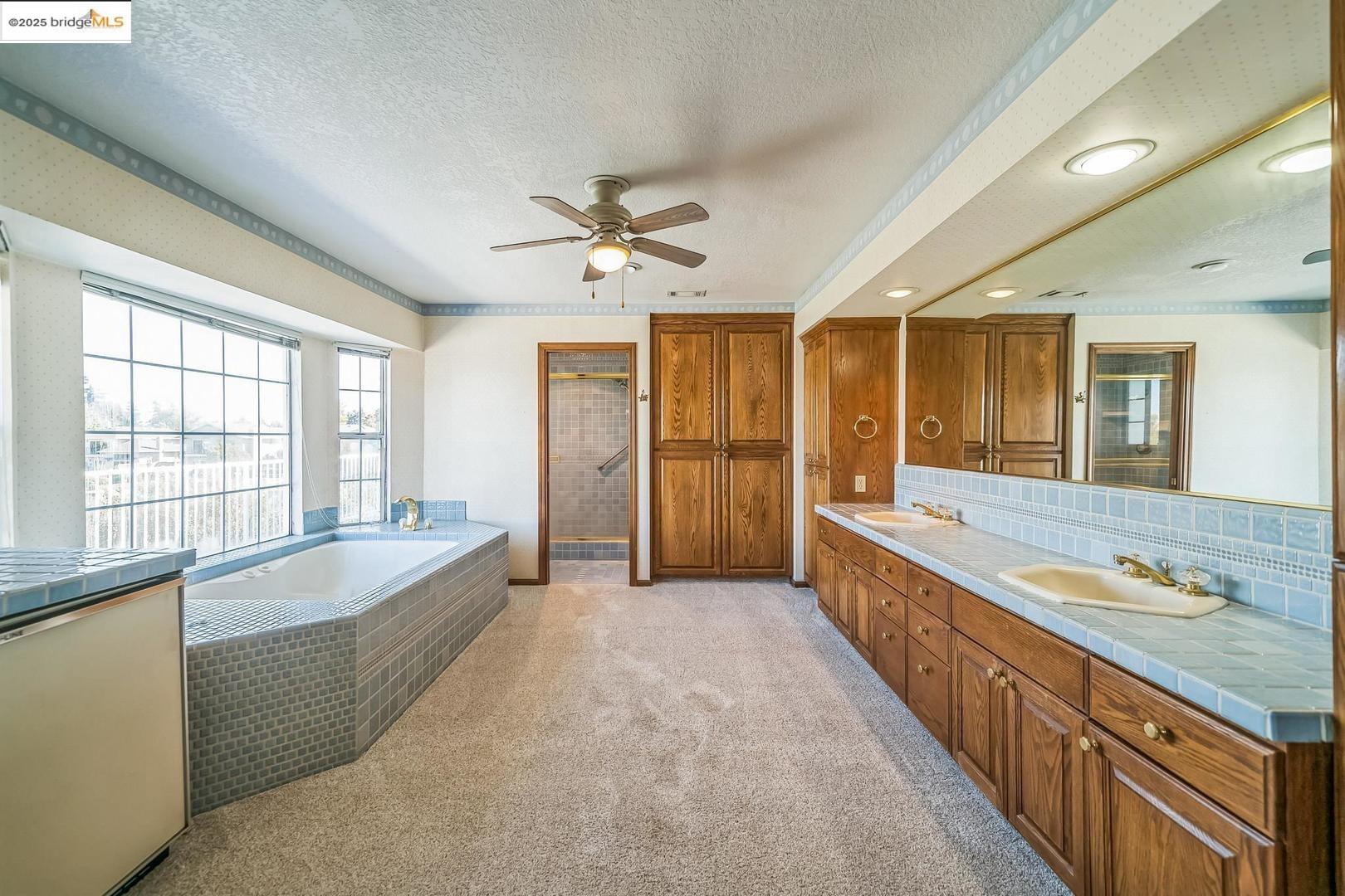 Detail Gallery Image 27 of 40 For 1720 Windjammer Ct, Lodi,  CA 95242 - 3 Beds | 2/1 Baths