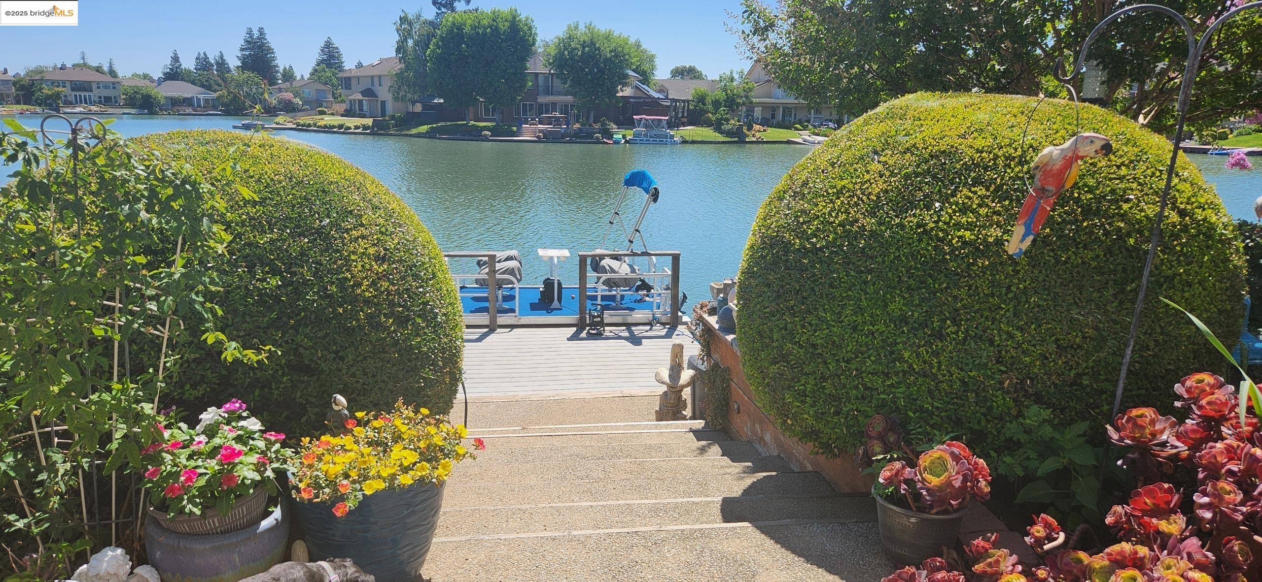 Detail Gallery Image 35 of 40 For 1720 Windjammer Ct, Lodi,  CA 95242 - 3 Beds | 2/1 Baths