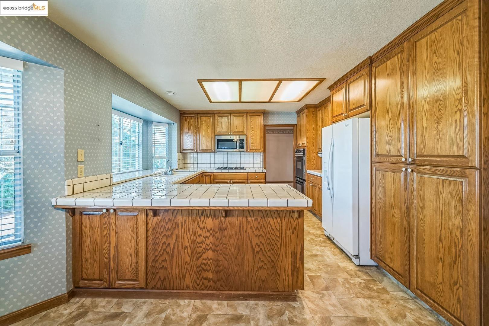 Detail Gallery Image 9 of 40 For 1720 Windjammer Ct, Lodi,  CA 95242 - 3 Beds | 2/1 Baths