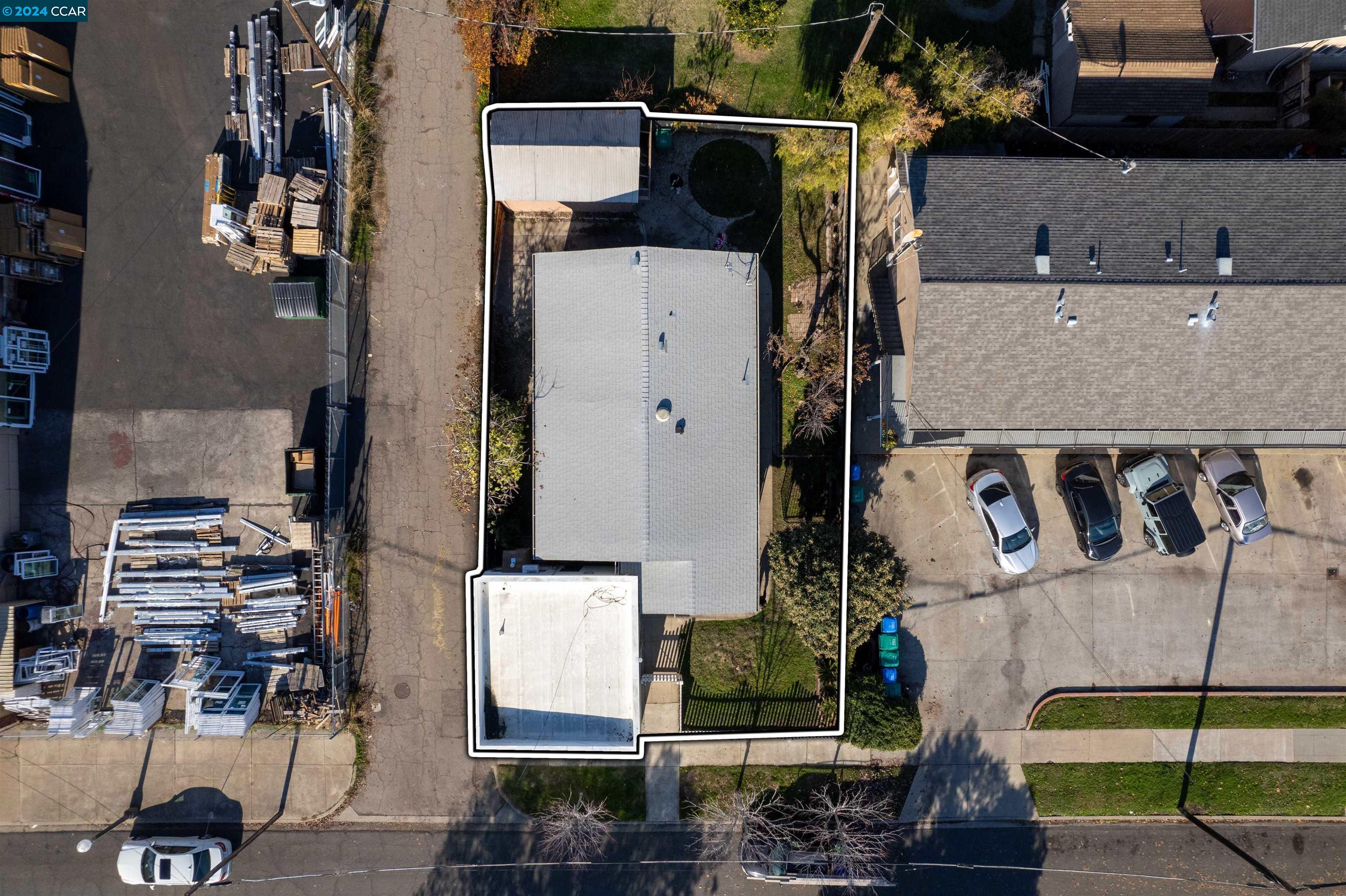 Detail Gallery Image 3 of 25 For 115 E Walnut St, Lodi,  CA 95240 - 3 Beds | 2/1 Baths