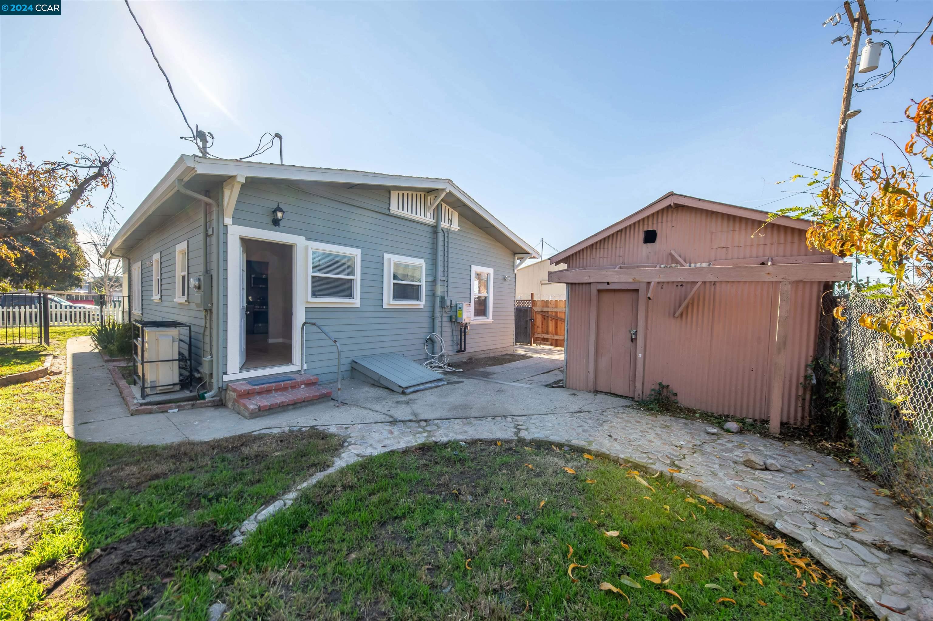 Detail Gallery Image 23 of 25 For 115 E Walnut St, Lodi,  CA 95240 - 3 Beds | 2/1 Baths