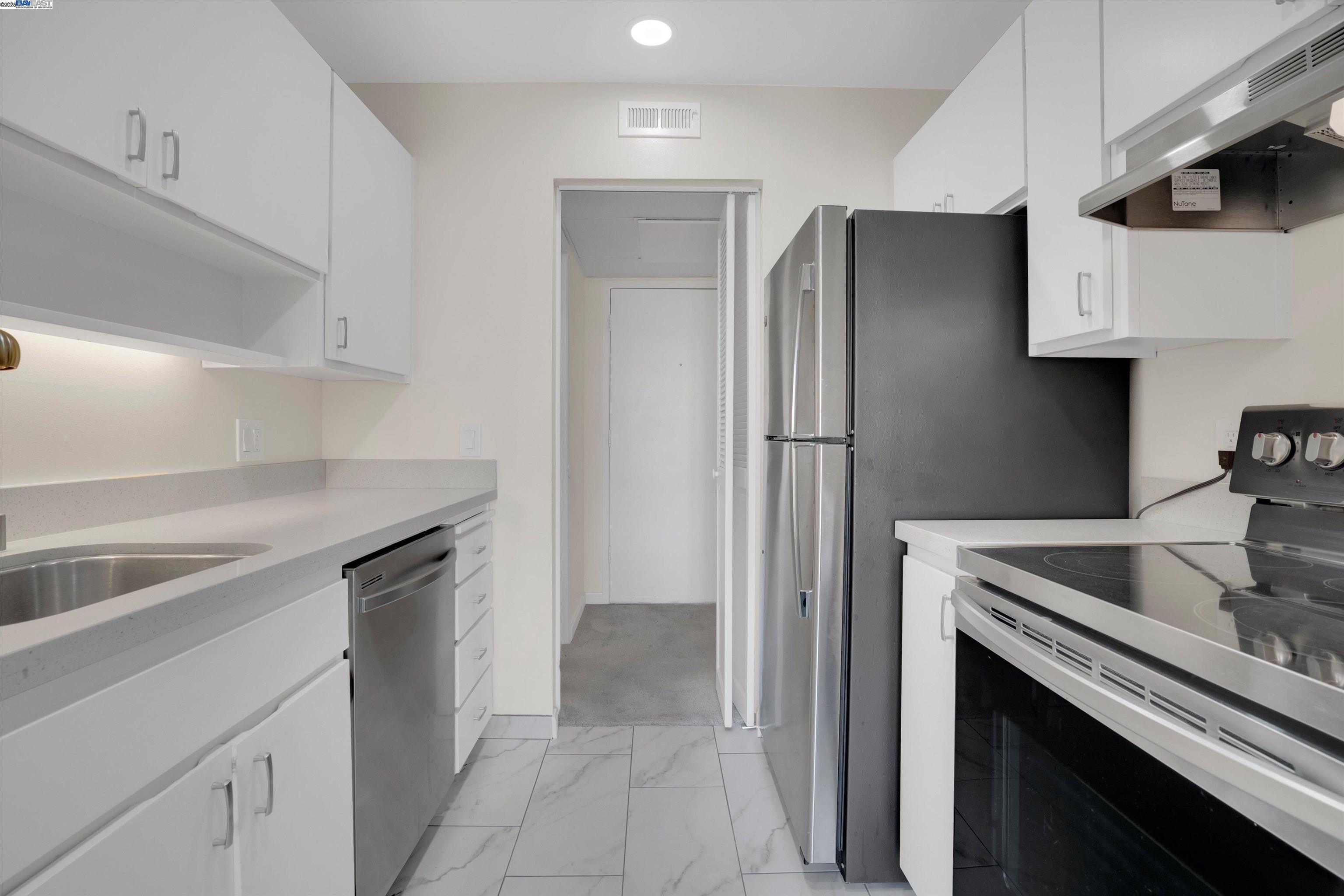 Photo #9: 41083015 Listing: Photo #9