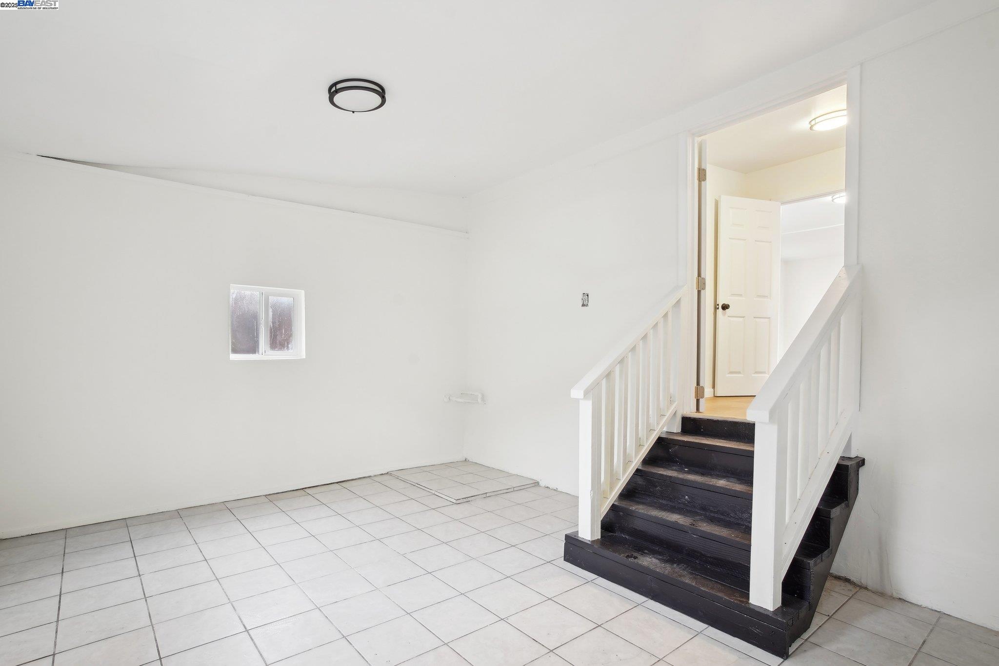 1130 61St Ave, Oakland, California 94621, 5 Bedrooms Bedrooms, 8 Rooms Rooms,1 BathroomBathrooms,Residential,For Sale,1130 61St Ave,41083053