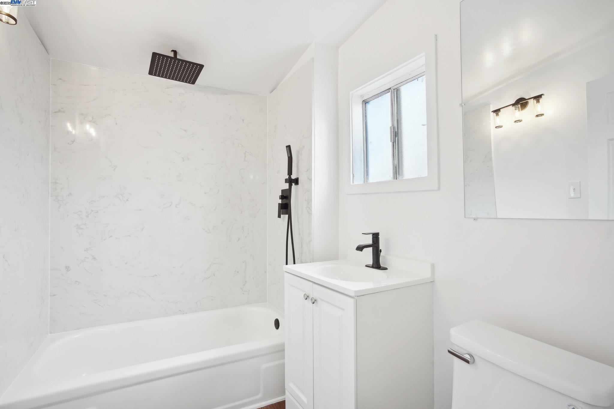 1130 61St Ave, Oakland, California 94621, 5 Bedrooms Bedrooms, 8 Rooms Rooms,1 BathroomBathrooms,Residential,For Sale,1130 61St Ave,41083053
