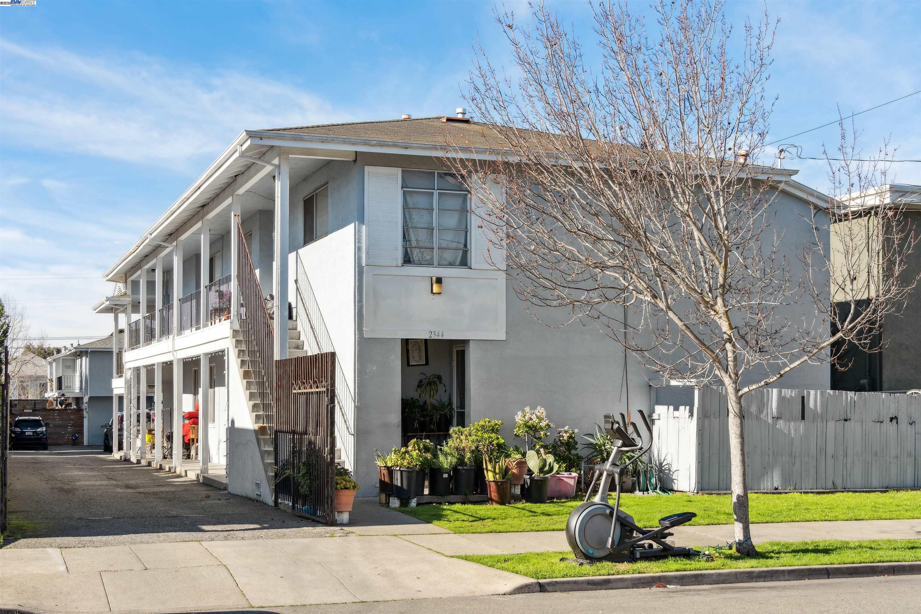 Detail Gallery Image 1 of 4 For 2344 9th St, Berkeley,  CA 94710 - – Beds | – Baths
