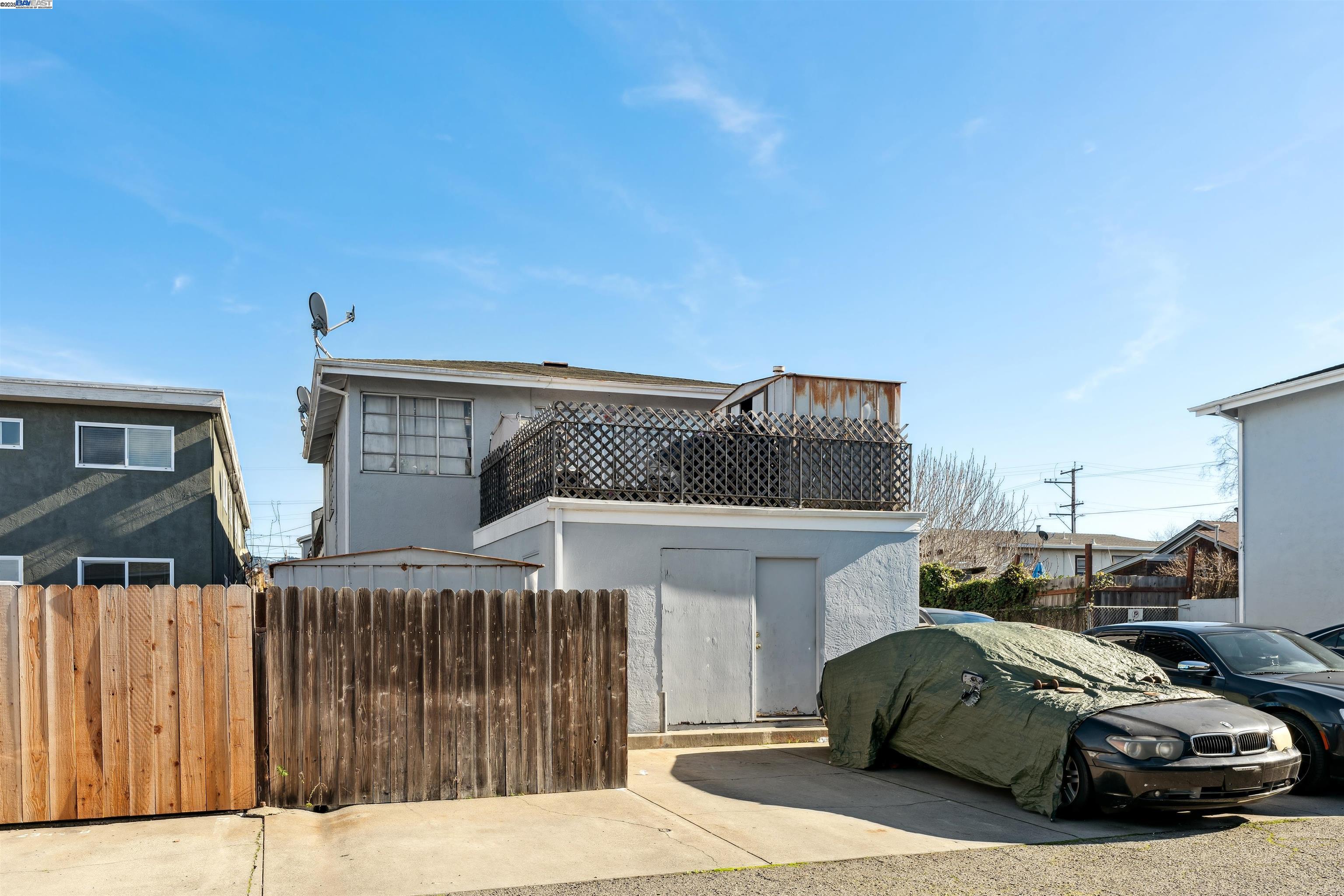 Detail Gallery Image 3 of 4 For 2344 9th St, Berkeley,  CA 94710 - – Beds | – Baths
