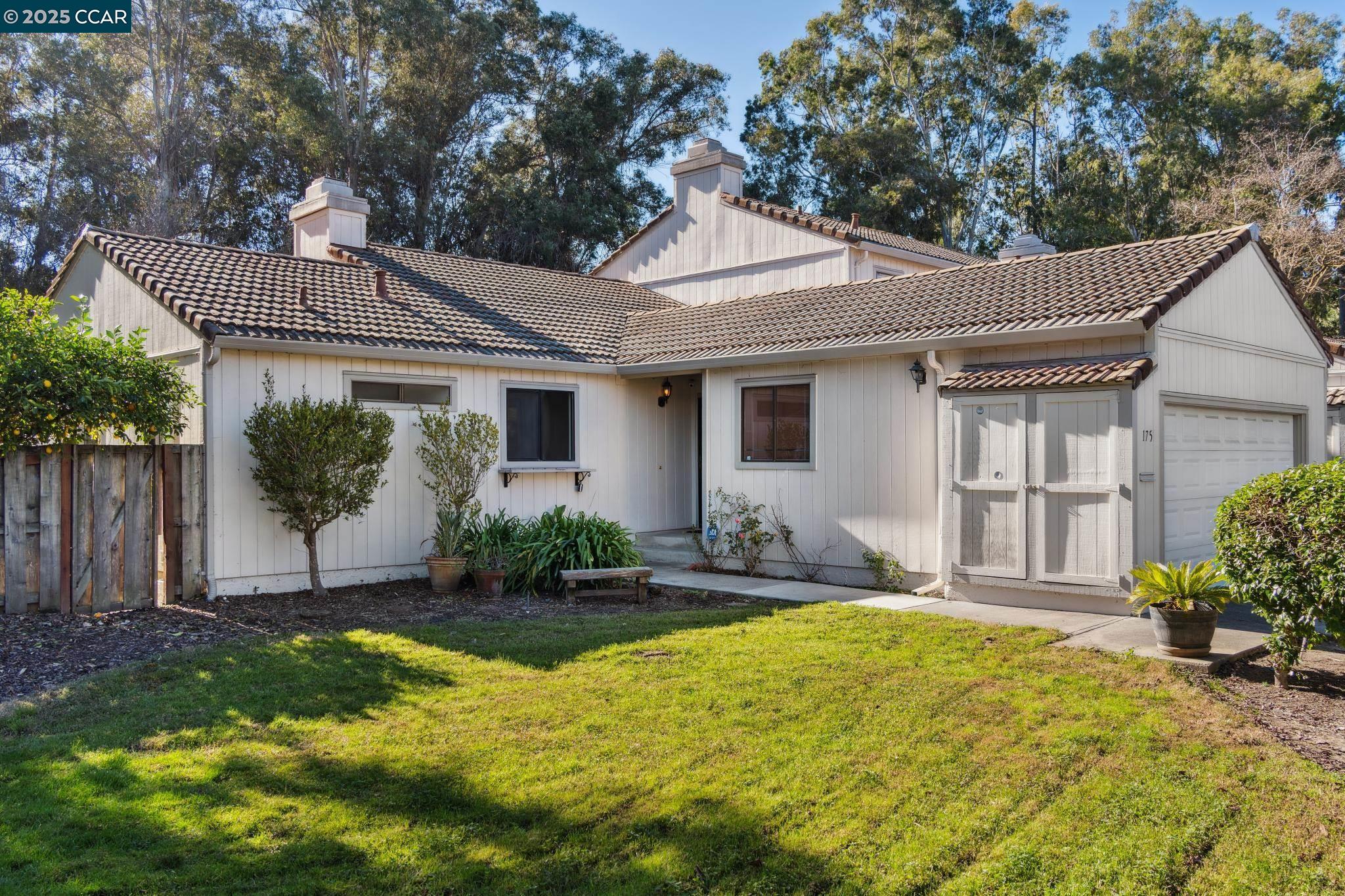 Photo #3: 41083084 Listing 