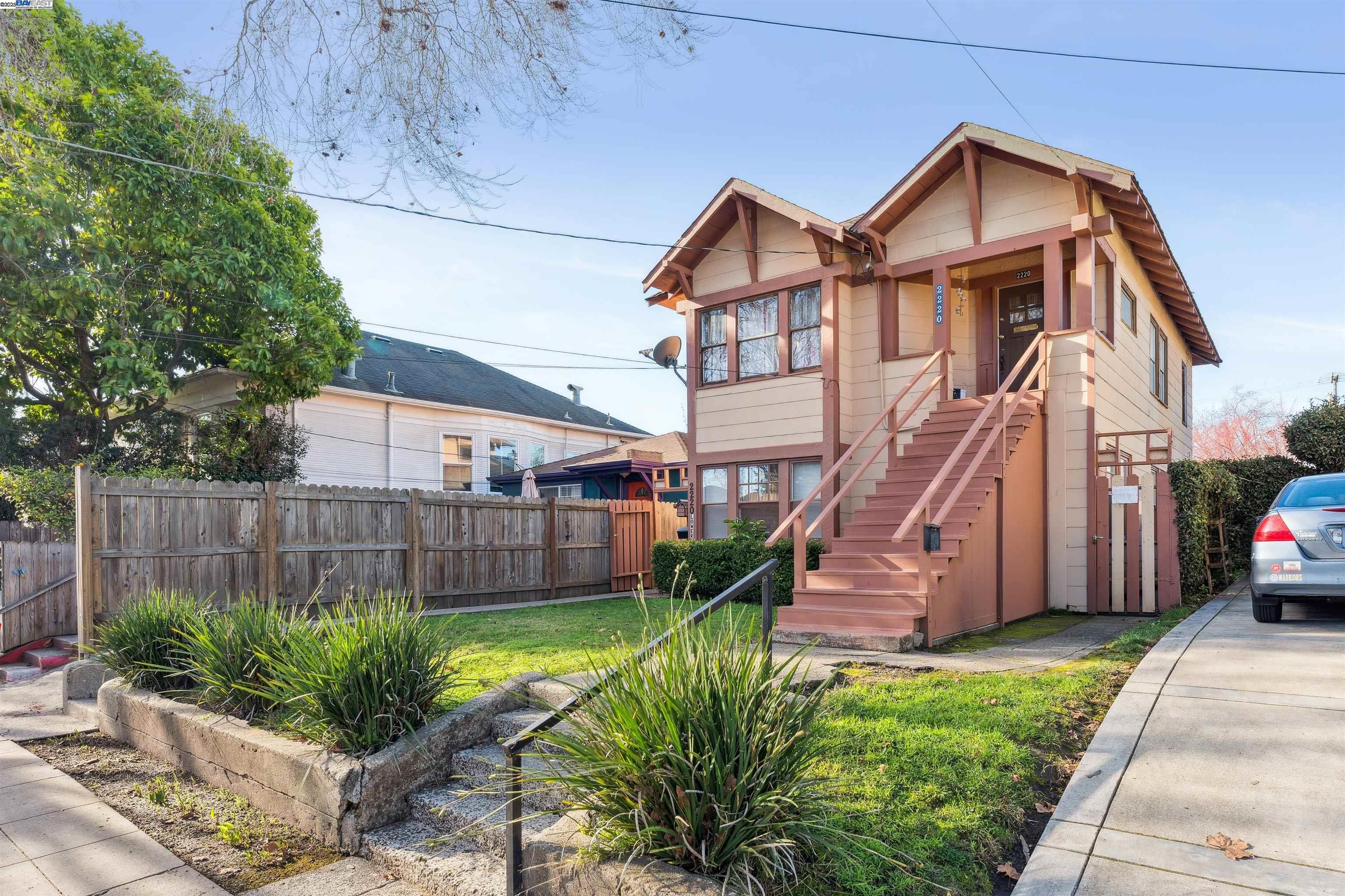 Detail Gallery Image 4 of 4 For 2220 7th St, Berkeley,  CA 94710 - – Beds | – Baths