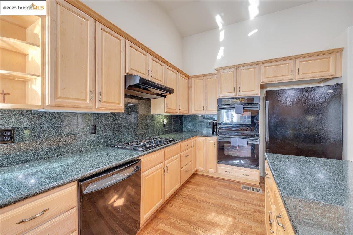 Detail Gallery Image 35 of 60 For 20405 Starr King Dr, Soulsbyville,  CA 95372 - 3 Beds | 2 Baths