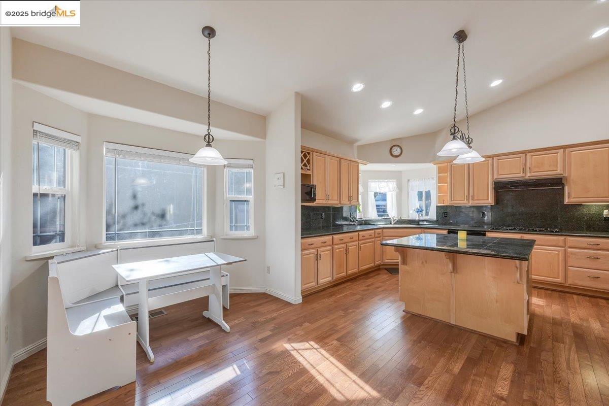 Detail Gallery Image 39 of 60 For 20405 Starr King Dr, Soulsbyville,  CA 95372 - 3 Beds | 2 Baths