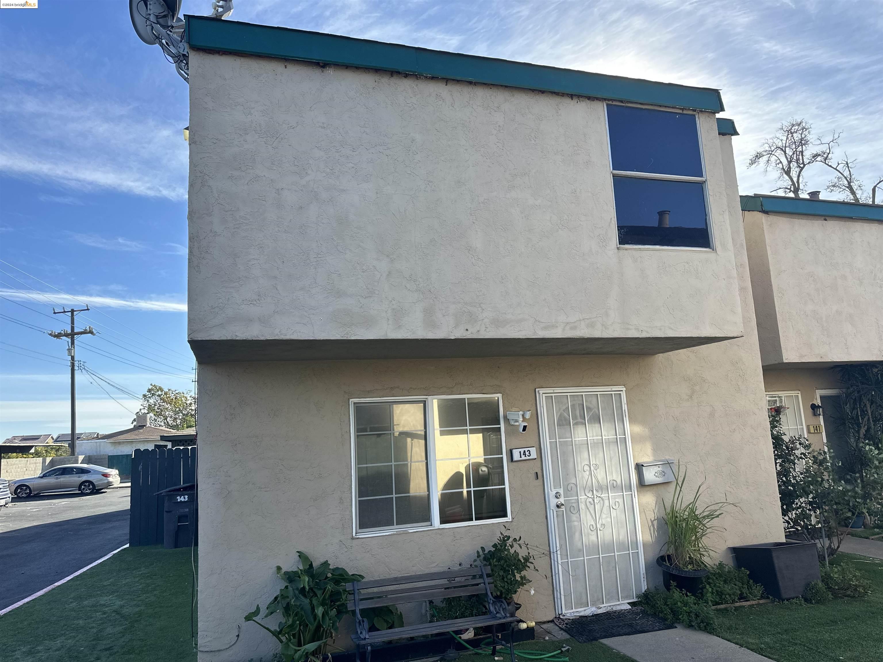 MLS: 41083102 Condo For Sale