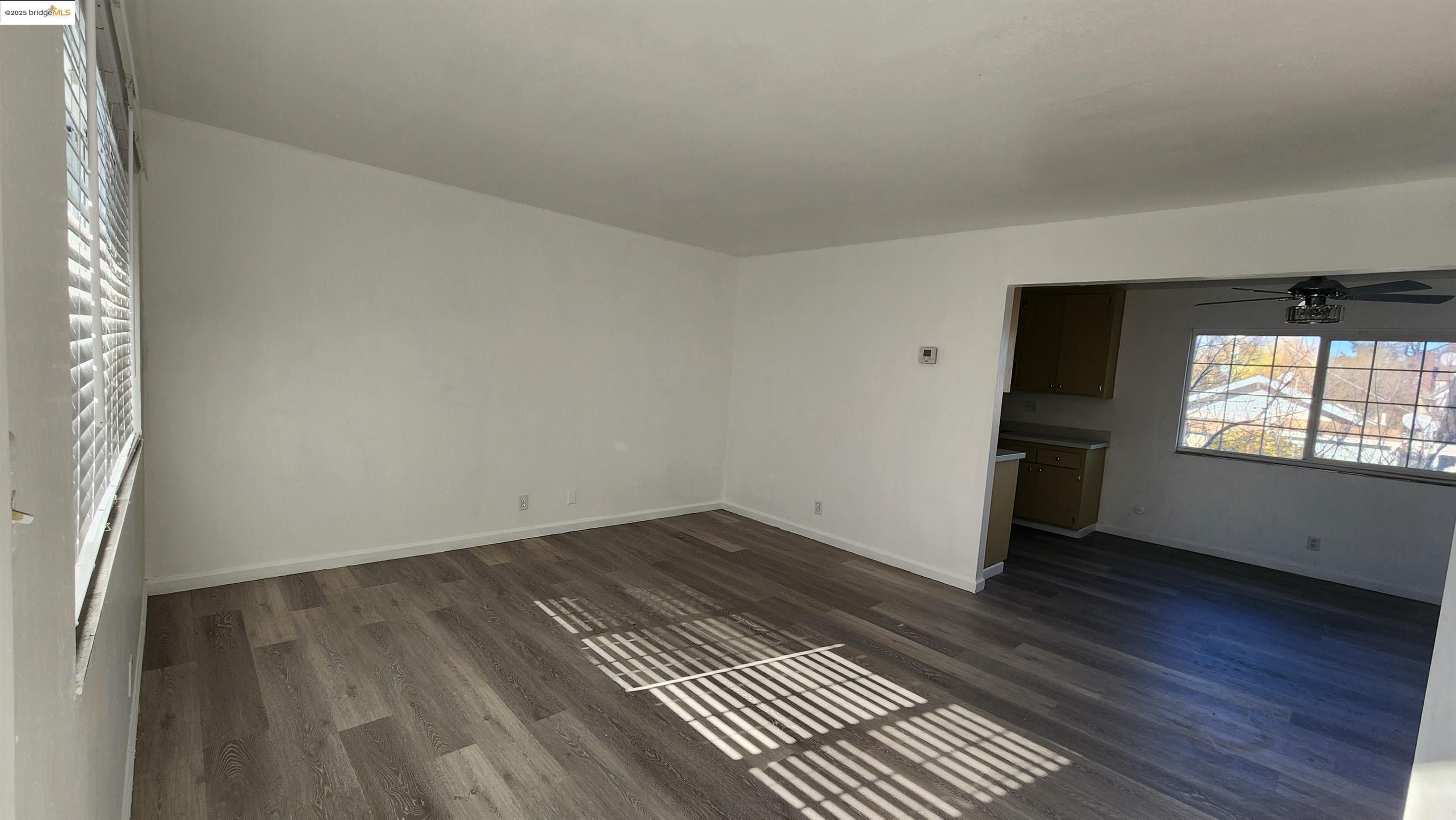 9220 Bancroft Ave # D, Oakland, California 94603, 3 Bedrooms Bedrooms, 6 Rooms Rooms,1 BathroomBathrooms,Residential Lease,For Rent,9220 Bancroft Ave # D,41083107