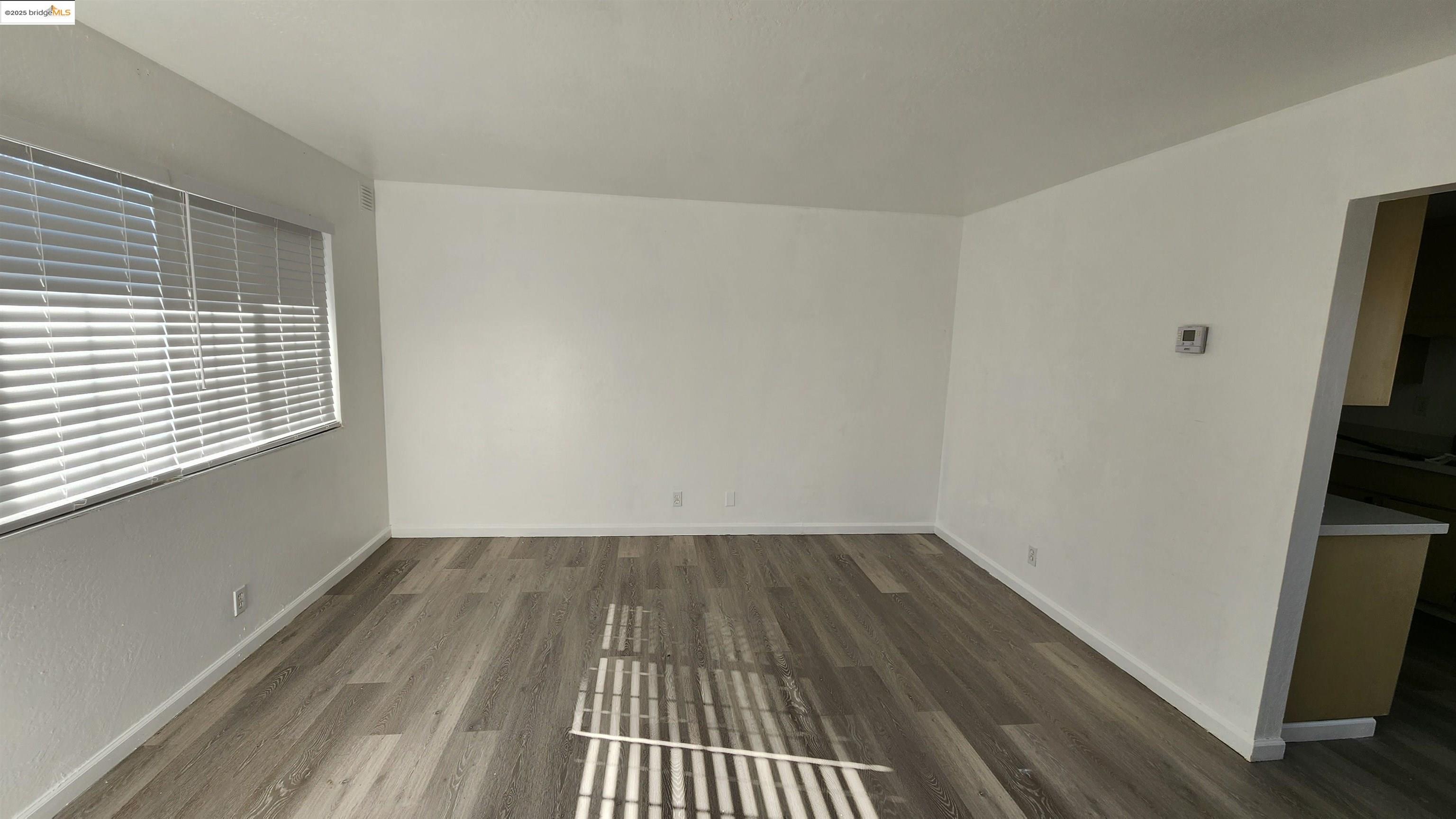 9220 Bancroft Ave # D, Oakland, California 94603, 3 Bedrooms Bedrooms, 6 Rooms Rooms,1 BathroomBathrooms,Residential Lease,For Rent,9220 Bancroft Ave # D,41083107