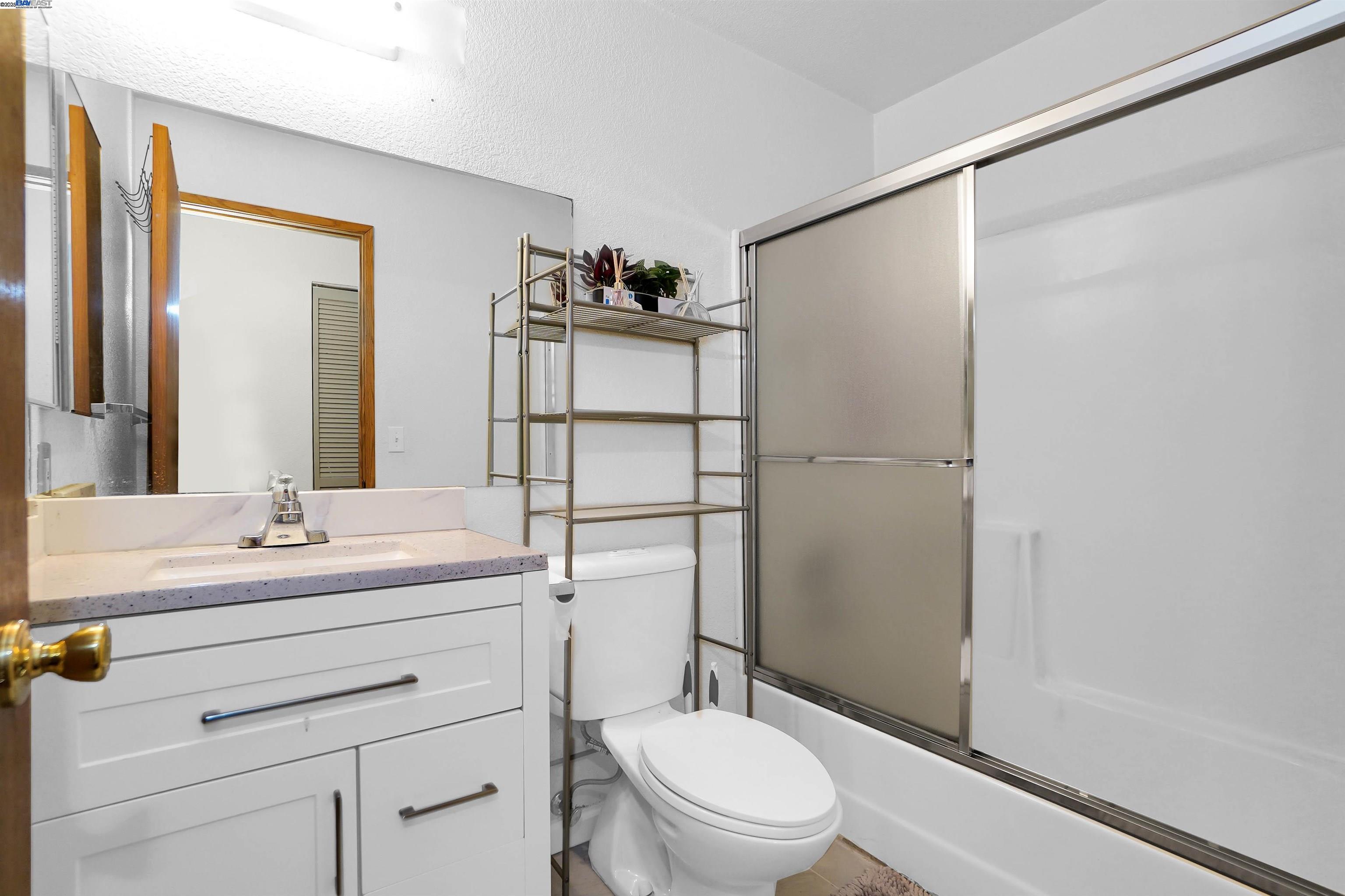 Detail Gallery Image 15 of 22 For 920 Elgin St #G,  San Lorenzo,  CA 94580 - 2 Beds | 2 Baths