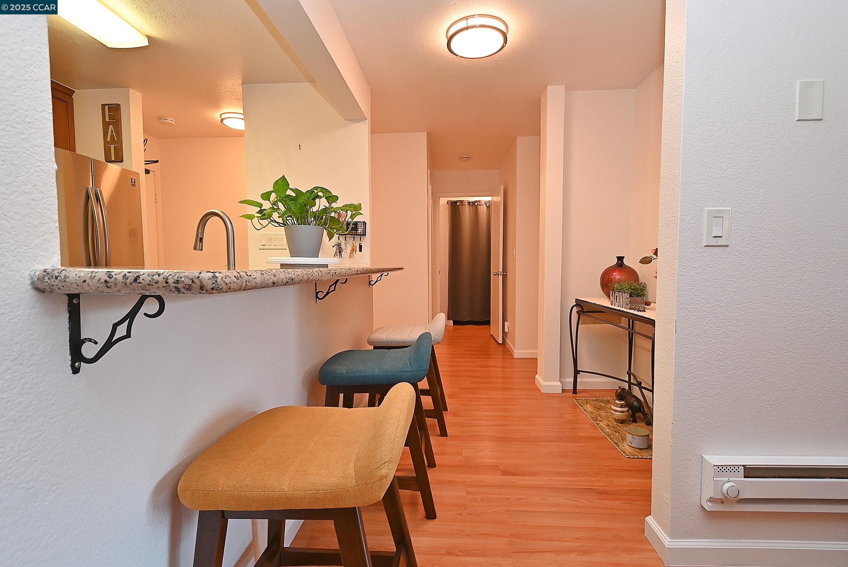 Photo #5: 41083120 Listing: Photo #5