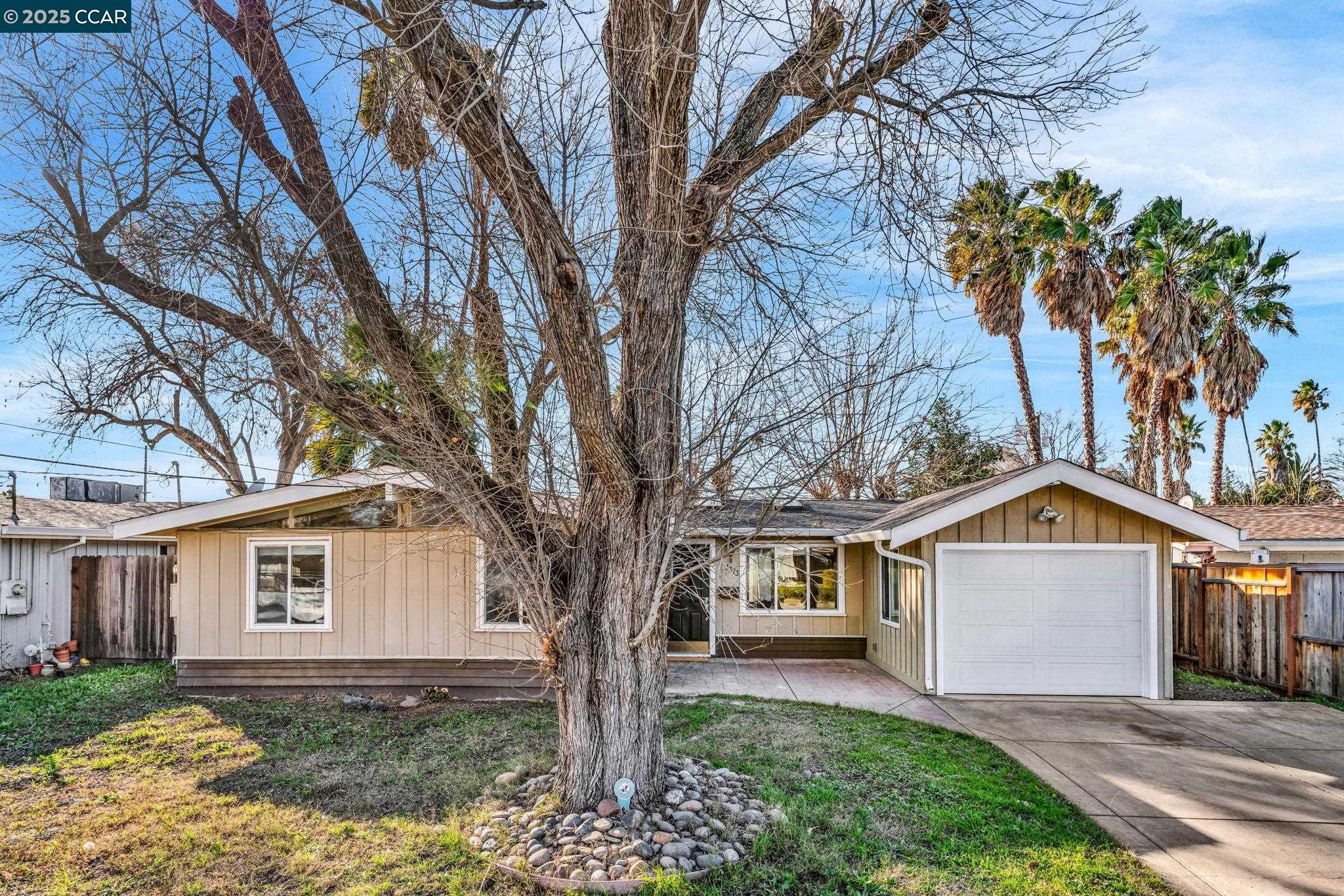 Detail Gallery Image 1 of 1 For 3373 Moretti Dr, Concord,  CA 94519 - 3 Beds | 1 Baths