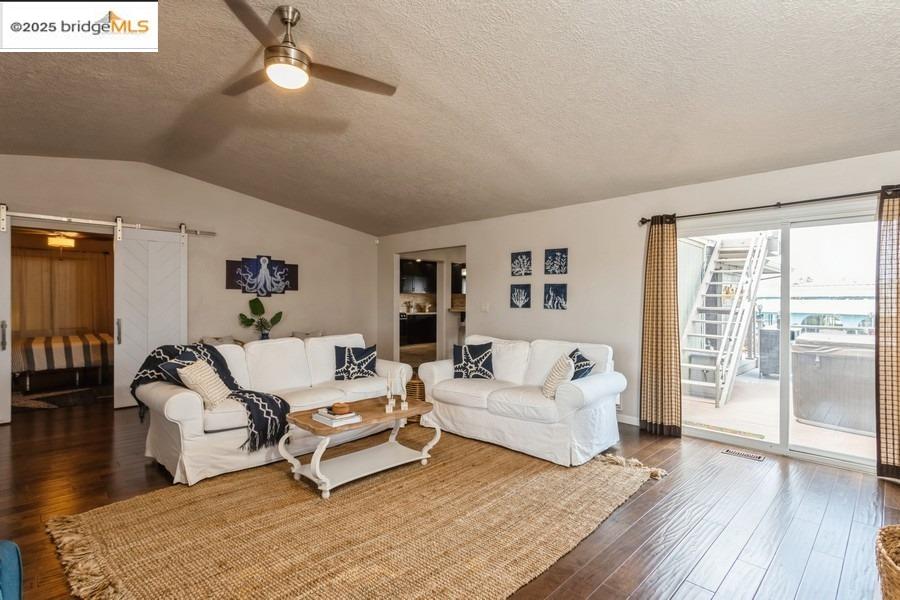 Detail Gallery Image 8 of 34 For 194 Oxbow Marina Dr, Isleton,  CA 95641 - 3 Beds | 2 Baths