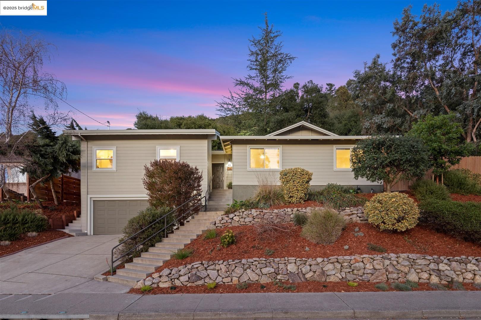 Detail Gallery Image 1 of 1 For 6171 Hillside Dr, El Sobrante,  CA 94803 - 3 Beds | 2 Baths