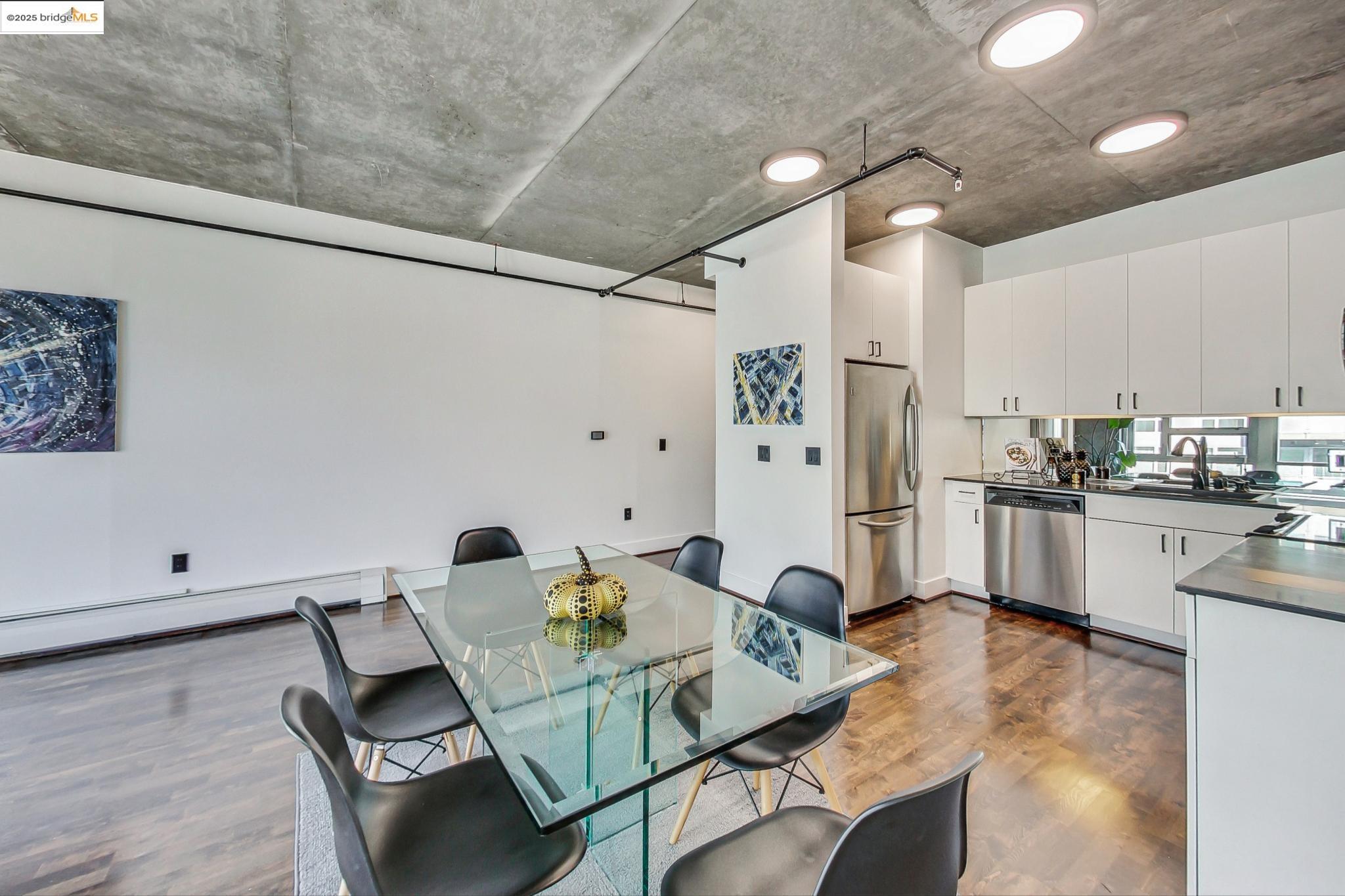 Photo #8: 41083257 Listing: Photo #8
