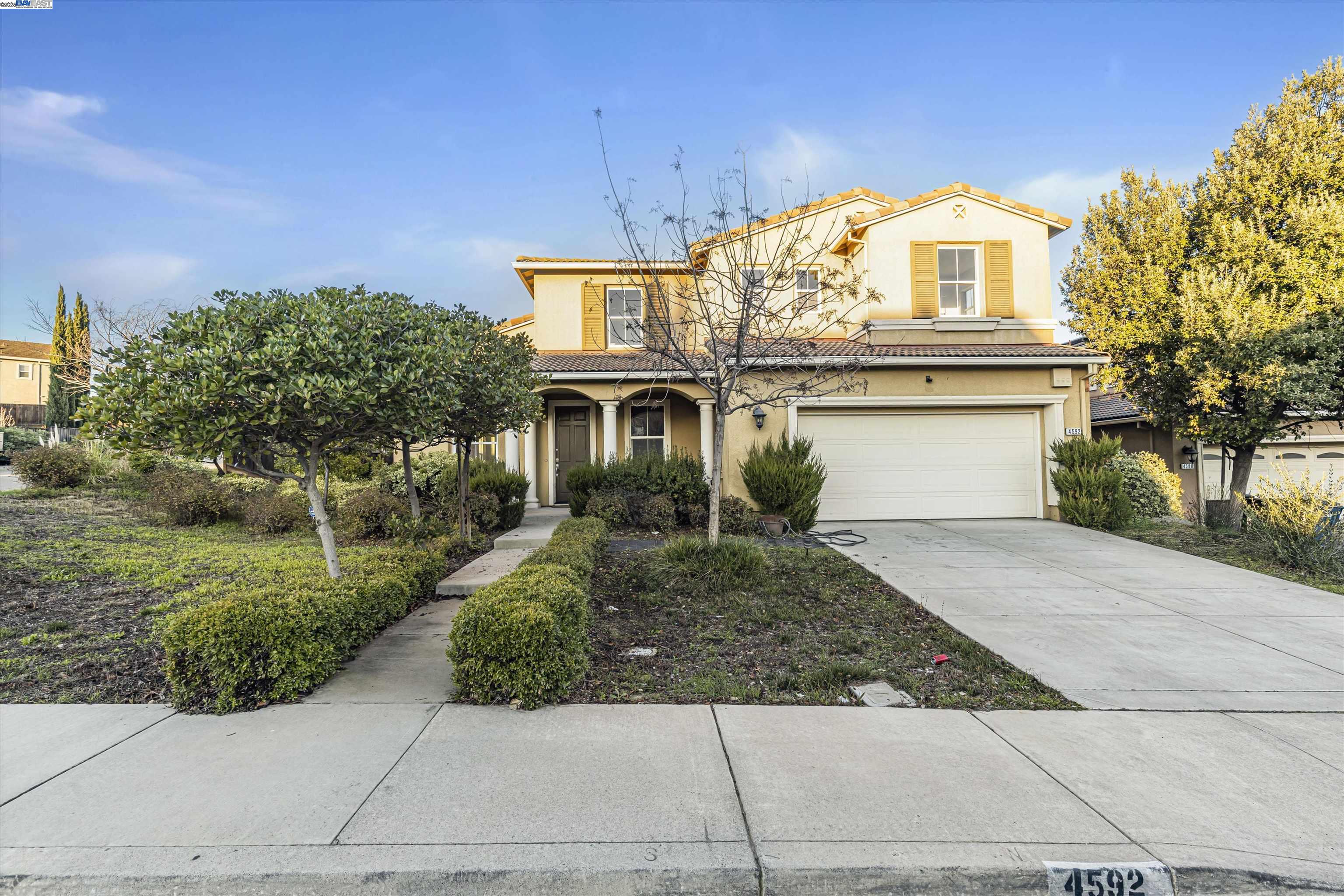 Detail Gallery Image 1 of 1 For 4592 Le Conte Cir, Antioch,  CA 94531 - 4 Beds | 3 Baths