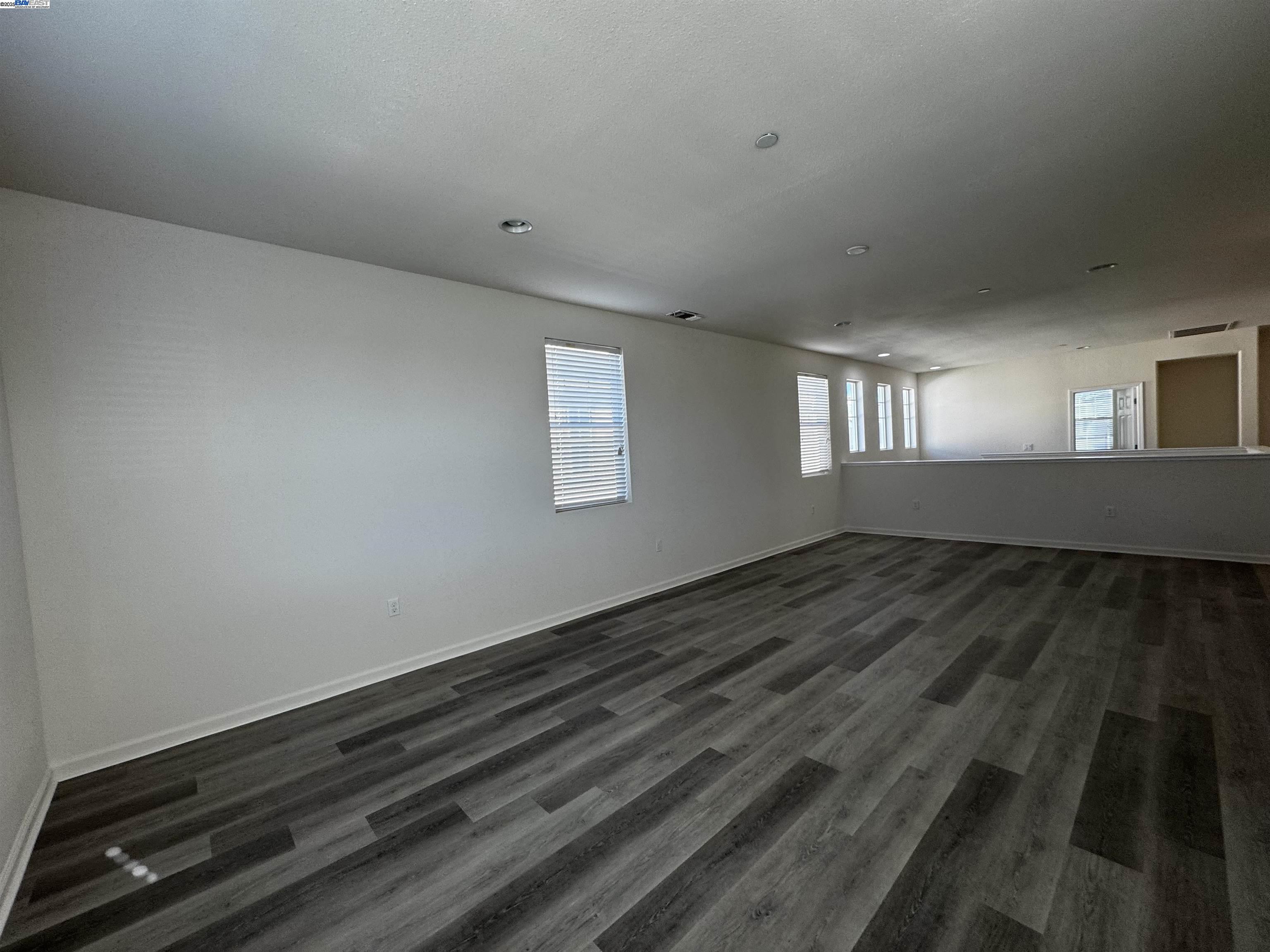 Detail Gallery Image 9 of 34 For 4705 Dundee Street, Antioch,  CA 94531 - 4 Beds | 3 Baths