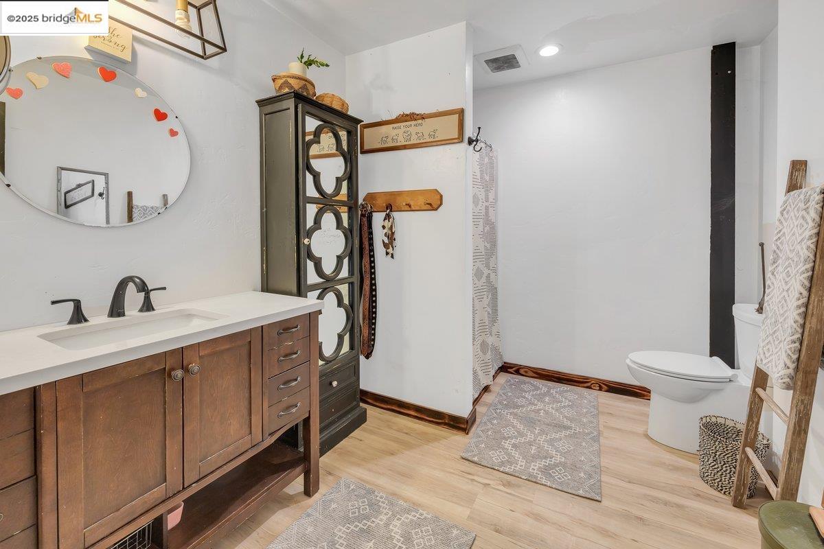 Detail Gallery Image 15 of 43 For 18229 Yosemite Rd, Tuolumne,  CA 95379 - 1 Beds | 2 Baths