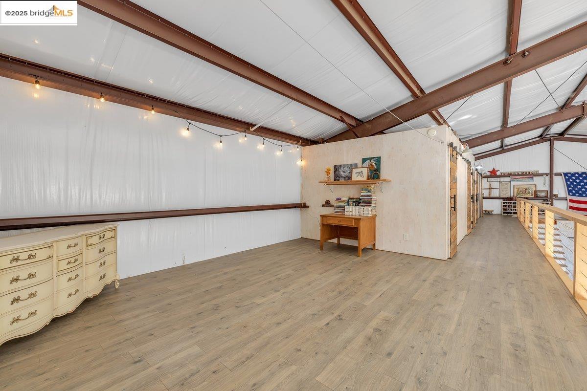 Detail Gallery Image 22 of 43 For 18229 Yosemite Rd, Tuolumne,  CA 95379 - 1 Beds | 2 Baths