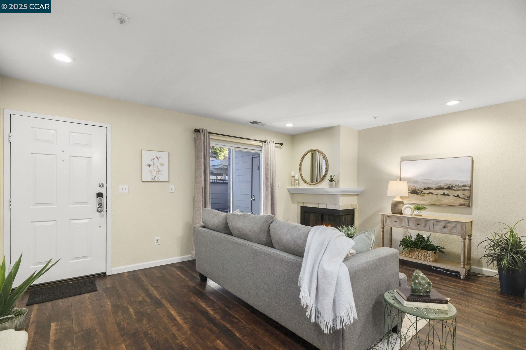 Photo #4: 41083328 Listing 