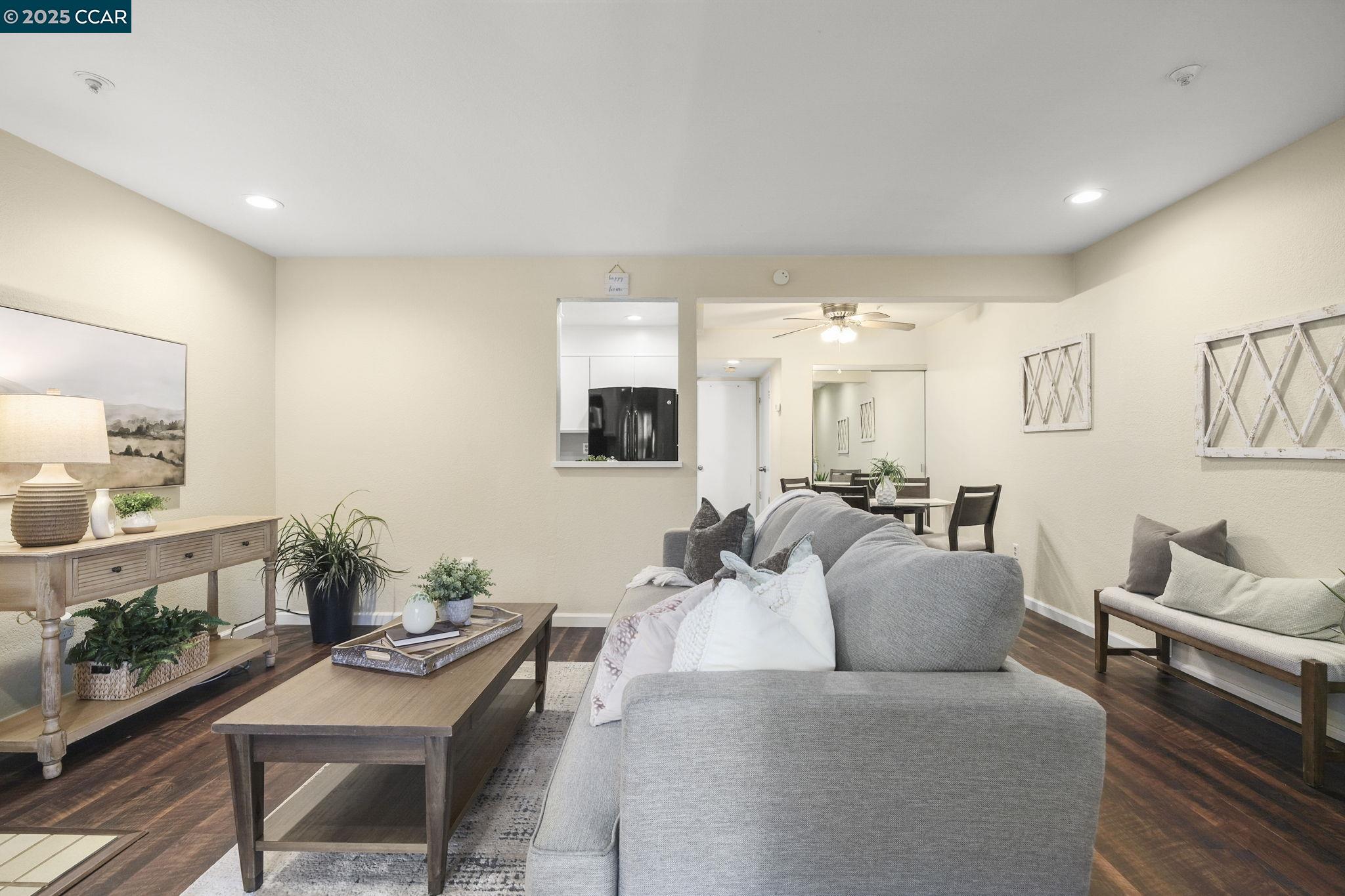 Photo #5: 41083328 Listing 