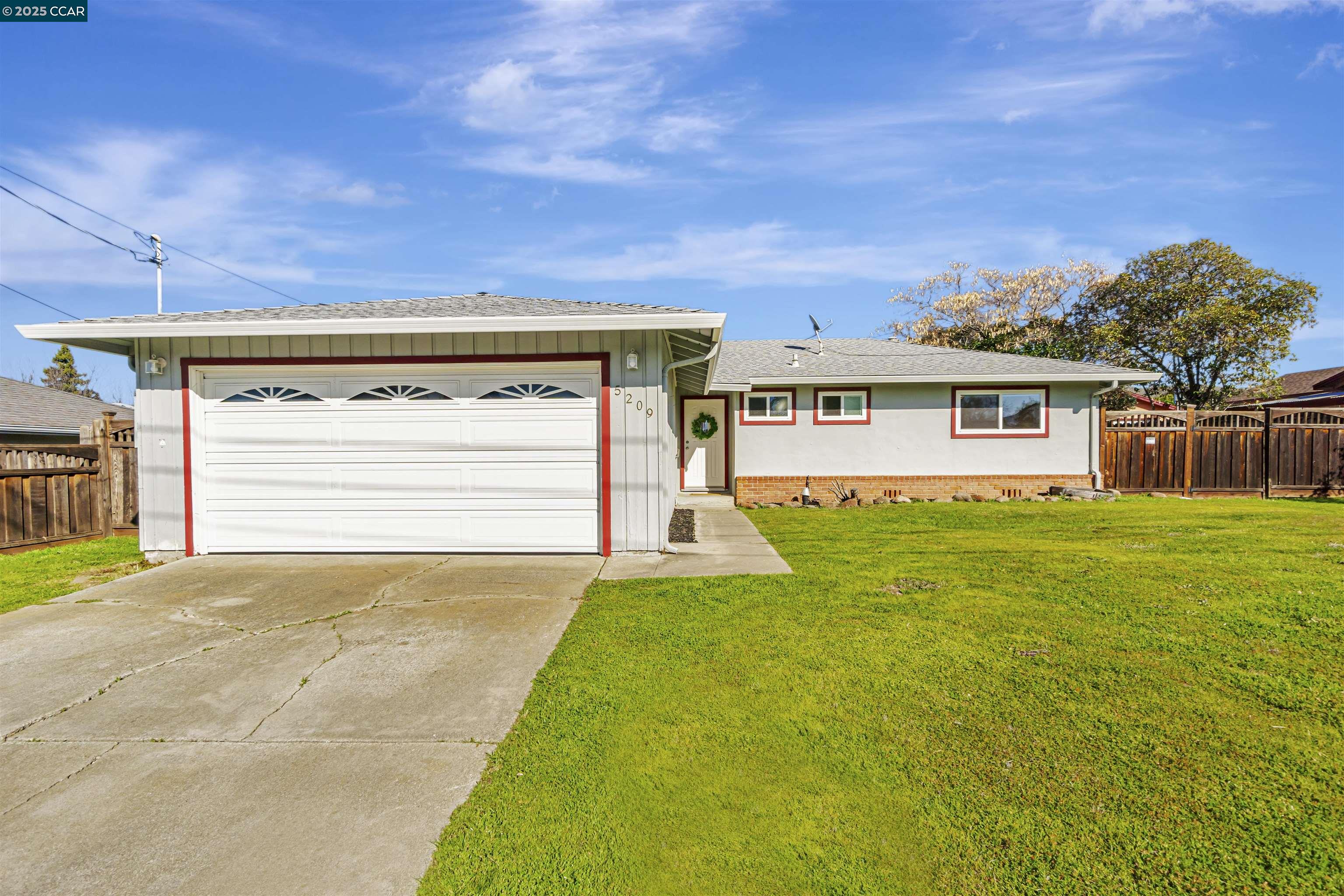 Detail Gallery Image 1 of 1 For 5209 Lodato Ct, Concord,  CA 94521 - 3 Beds | 2 Baths