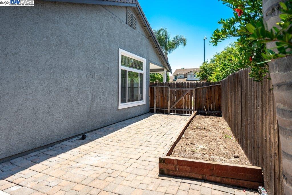 Detail Gallery Image 43 of 56 For 2315 Sabrina Way, Tracy,  CA 95377 - 5 Beds | 3 Baths