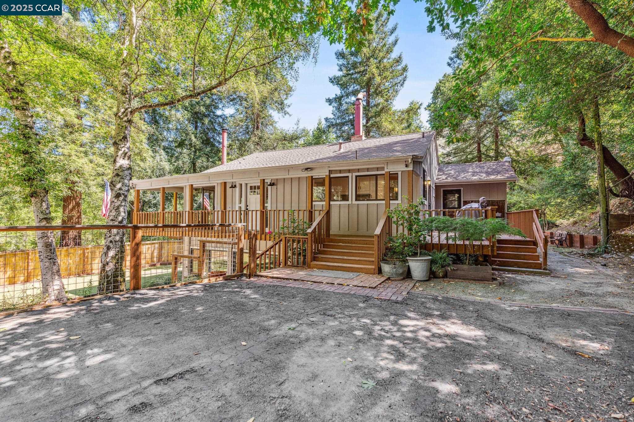 Detail Gallery Image 1 of 1 For 1260 Bollinger Canyon Road, Moraga,  CA 94556 - 4 Beds | 3 Baths