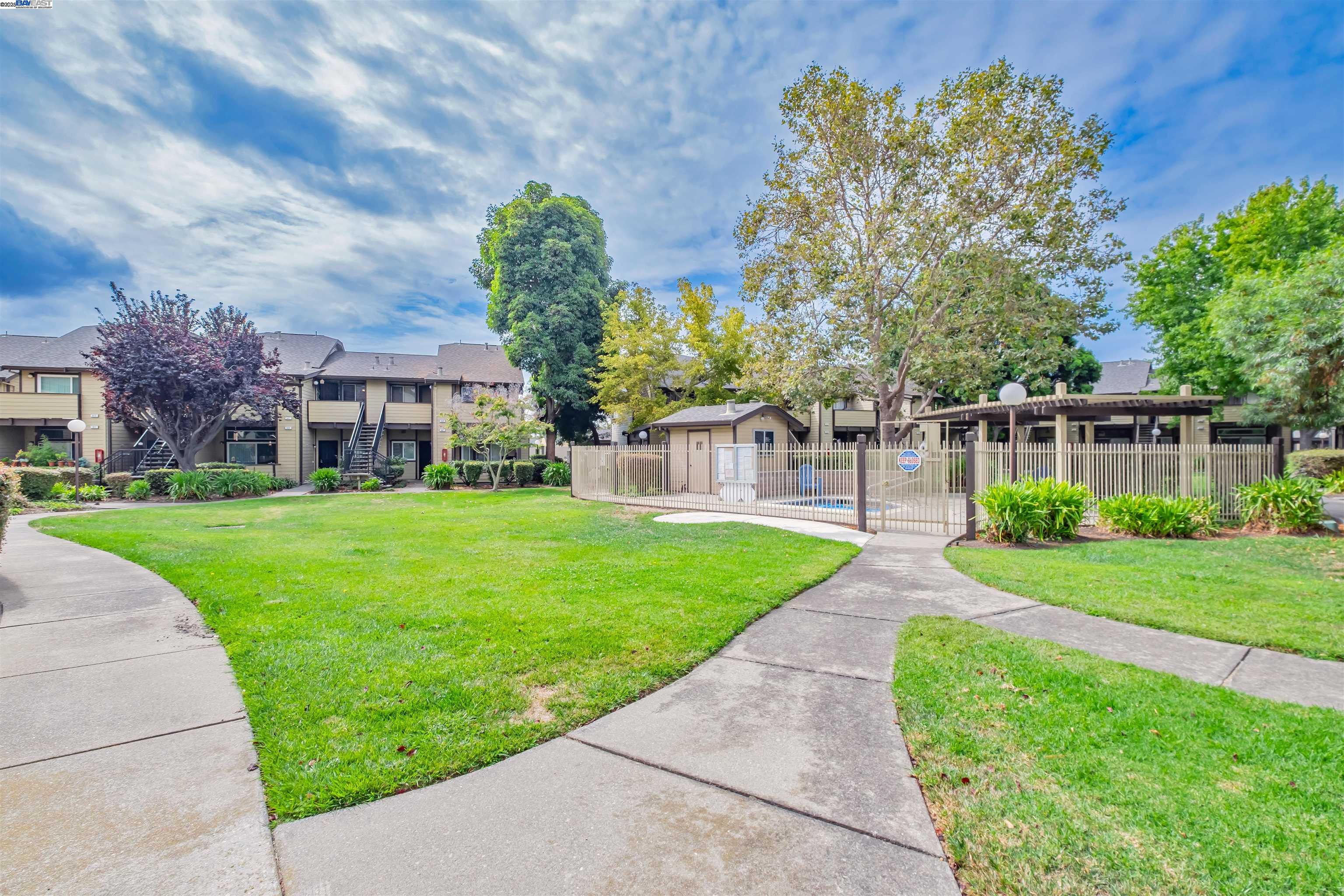 Detail Gallery Image 24 of 27 For 641 Majestic Way #36,  San Leandro,  CA 94578 - 2 Beds | 2 Baths