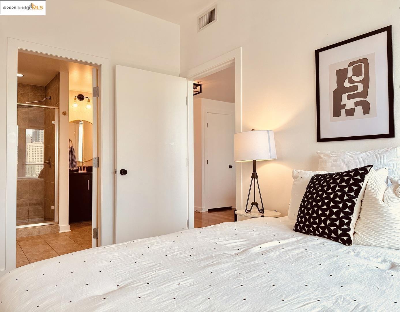 222 Broadway APT 1412, Oakland, California 94607, 1 Bedroom Bedrooms, 2 Rooms Rooms,1 BathroomBathrooms,Residential,For Sale,222 Broadway APT 1412,41083419