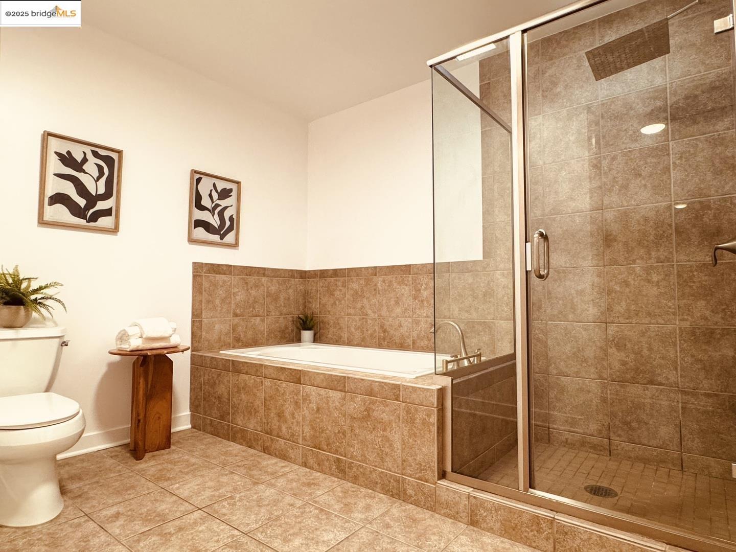 222 Broadway APT 1412, Oakland, California 94607, 1 Bedroom Bedrooms, 2 Rooms Rooms,1 BathroomBathrooms,Residential,For Sale,222 Broadway APT 1412,41083419
