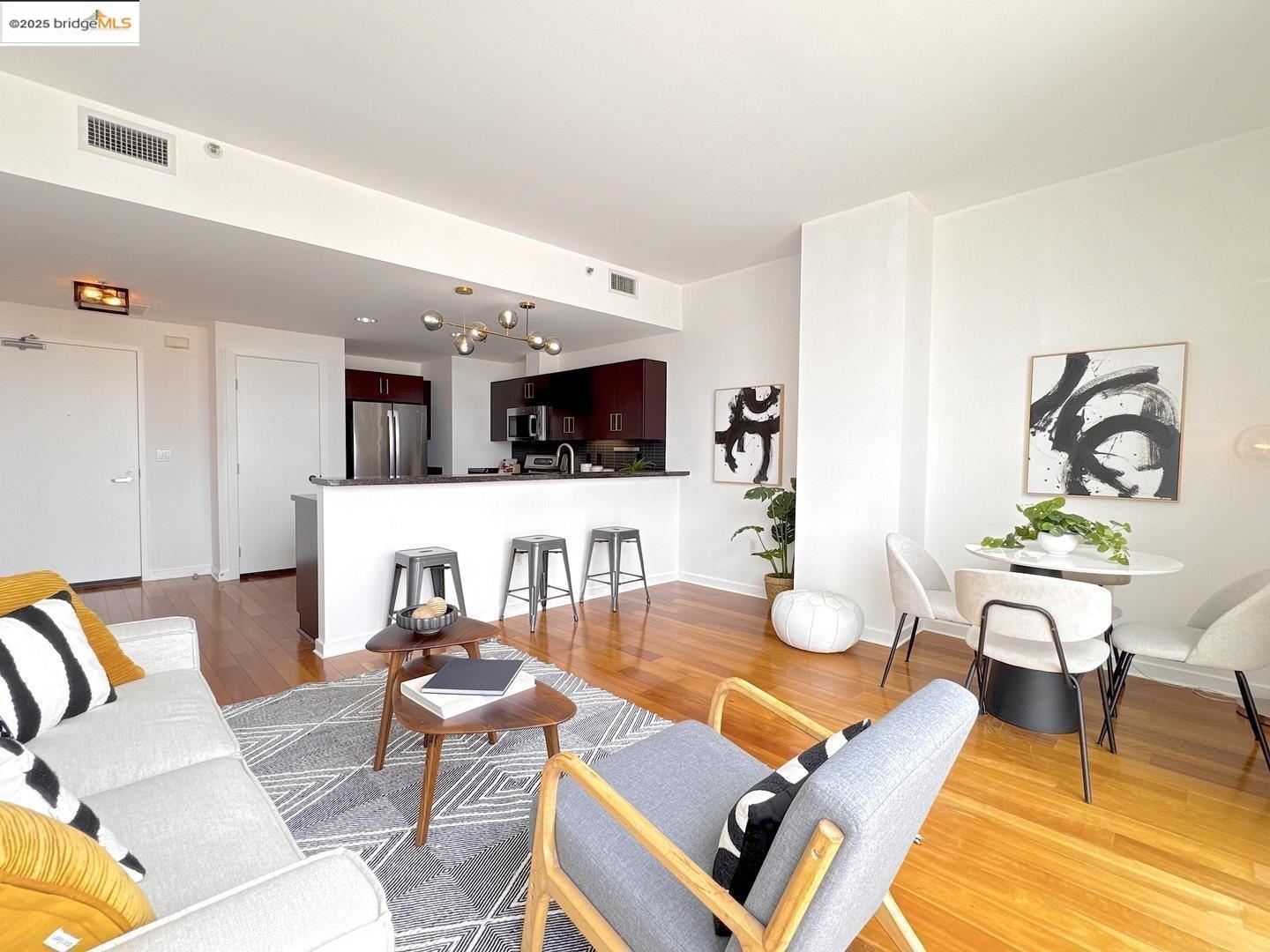 222 Broadway APT 1412, Oakland, California 94607, 1 Bedroom Bedrooms, 2 Rooms Rooms,1 BathroomBathrooms,Residential,For Sale,222 Broadway APT 1412,41083419