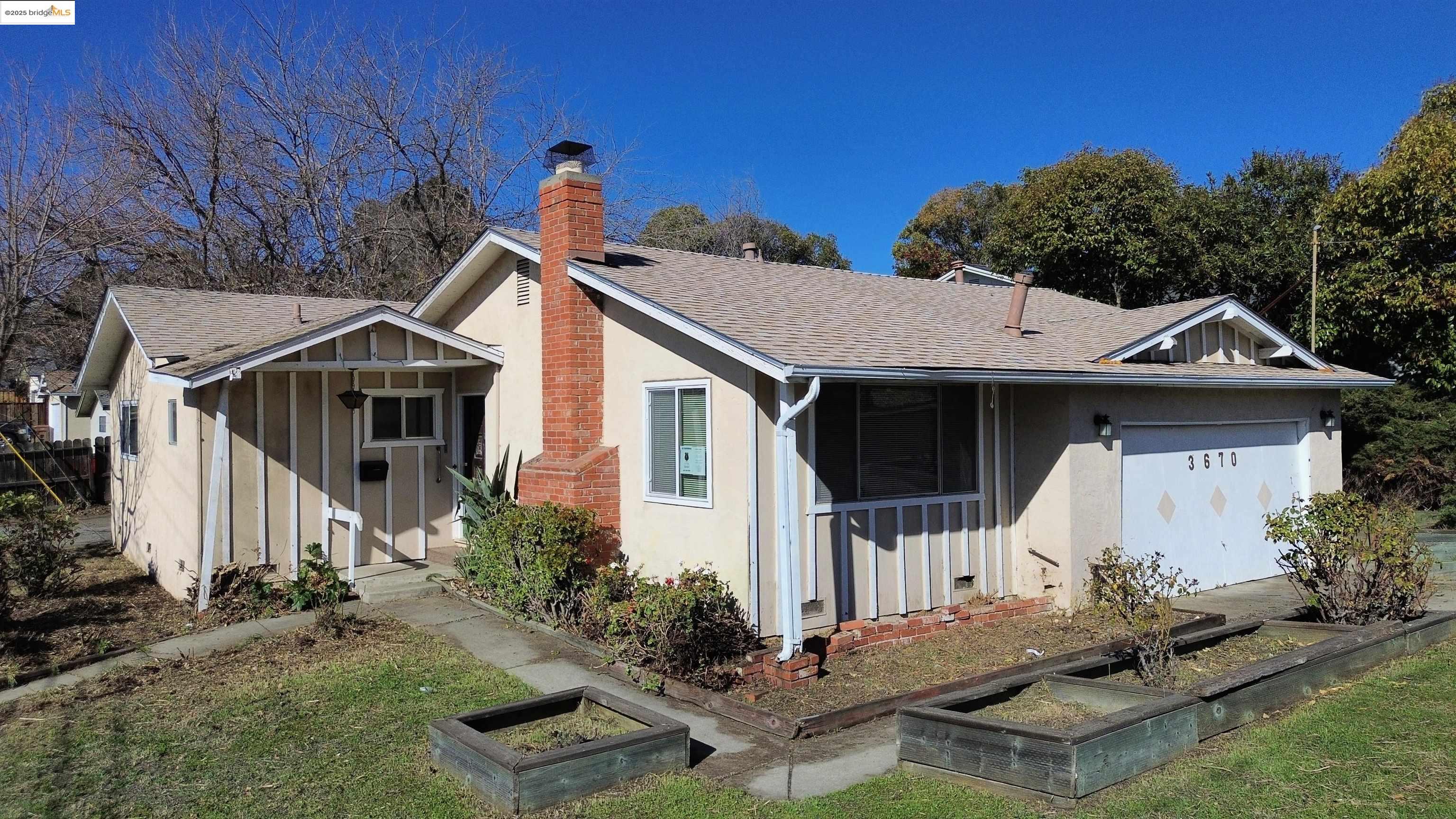 Detail Gallery Image 1 of 1 For 3670 Vancouver Way, Concord,  CA 94520 - 3 Beds | 2 Baths