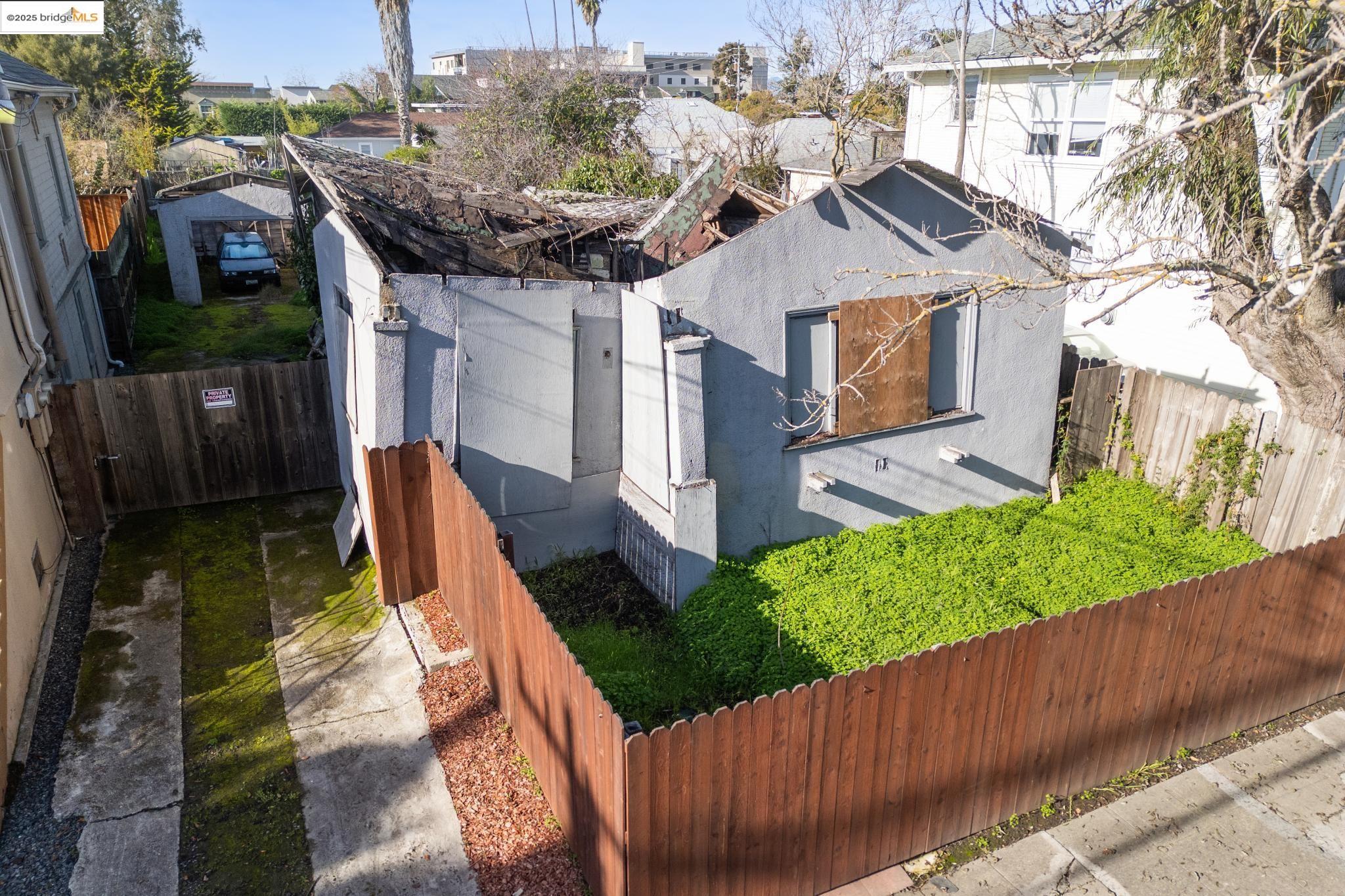 Detail Gallery Image 13 of 25 For 3032 Mabel St, Berkeley,  CA 94702 - 2 Beds | 1 Baths